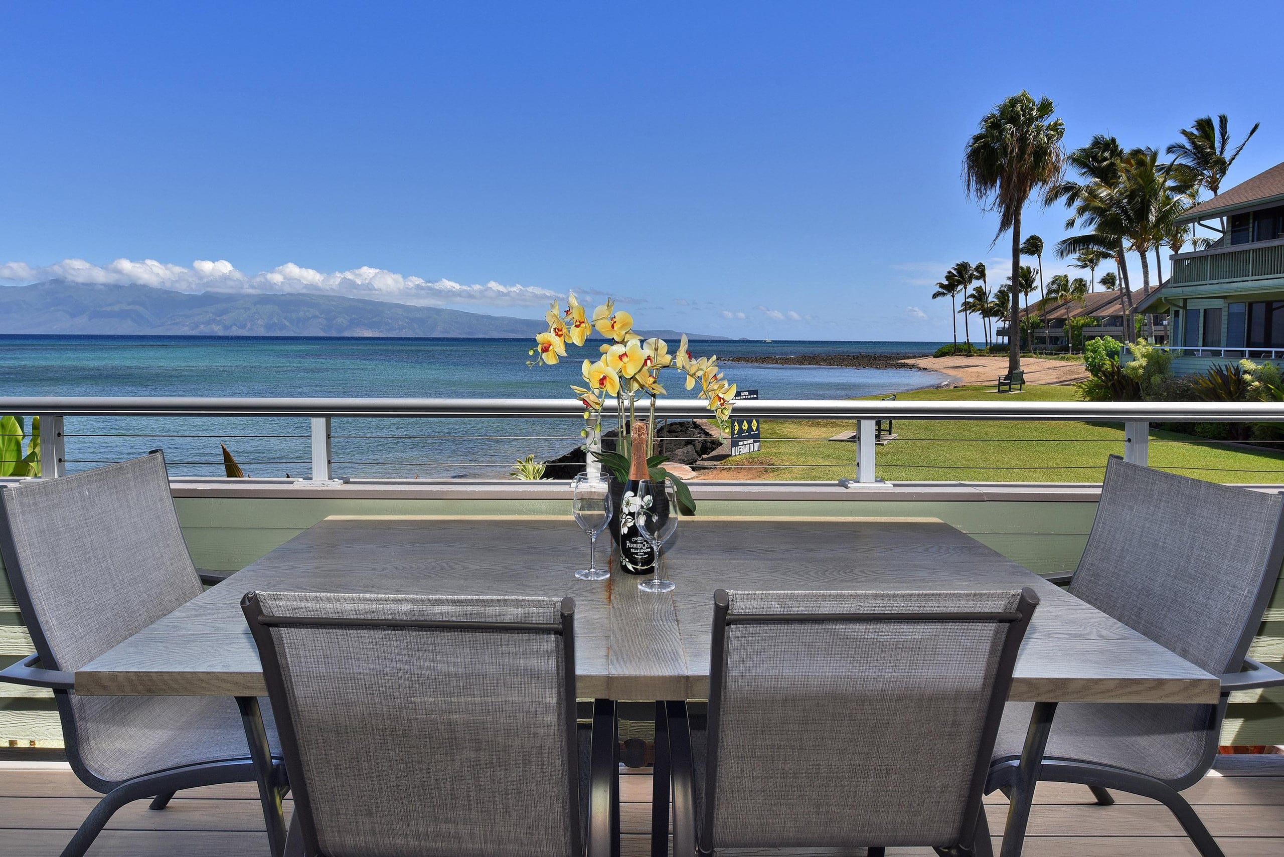 Condo in Lahaina · ★4.64 · 3 bedrooms · 6 beds · 3 baths - Image 29