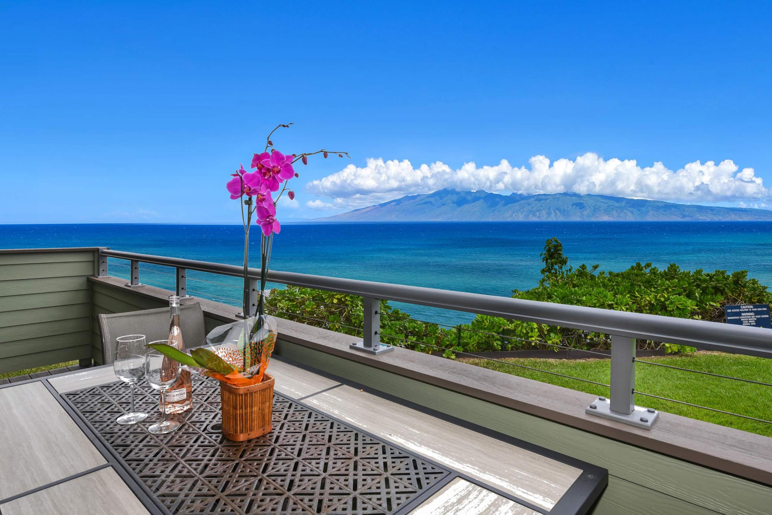Condo in Lahaina · ★4.64 · 3 bedrooms · 6 beds · 3 baths - Image 1