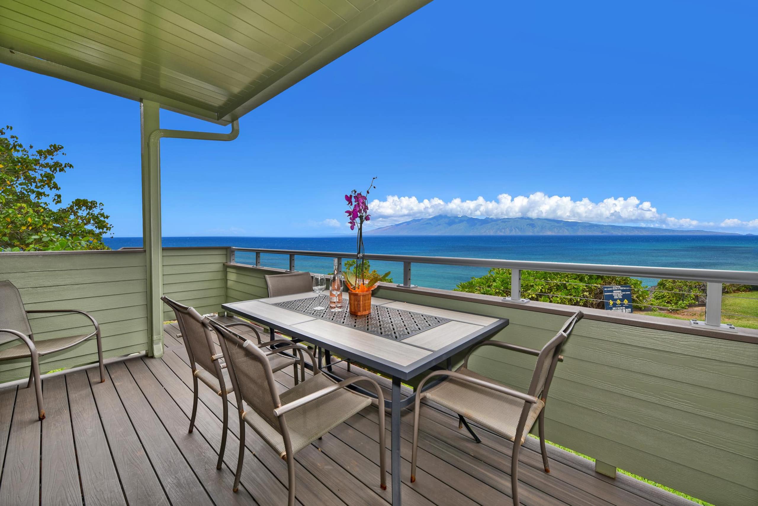 Condo in Lahaina · ★4.64 · 3 bedrooms · 6 beds · 3 baths - Image 3
