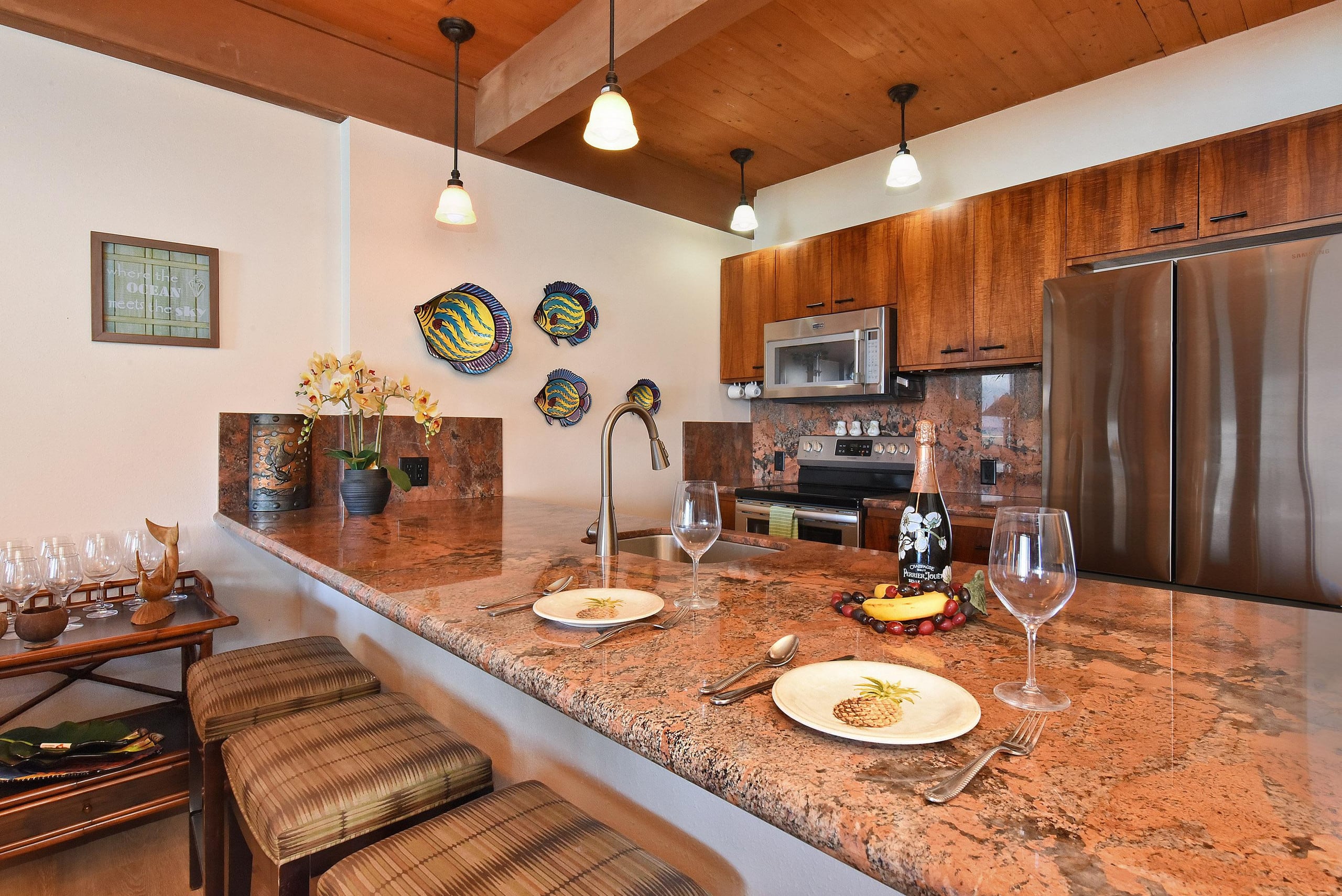 Condo in Lahaina · ★4.64 · 3 bedrooms · 6 beds · 3 baths - Image 6