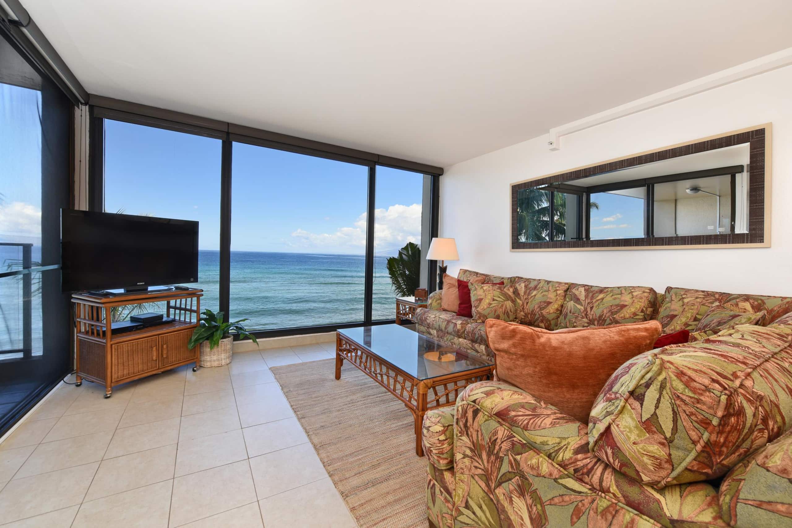 Condo in Lahaina · ★4.6 · 1 bedroom · 2 beds · 1 bath - Image 3