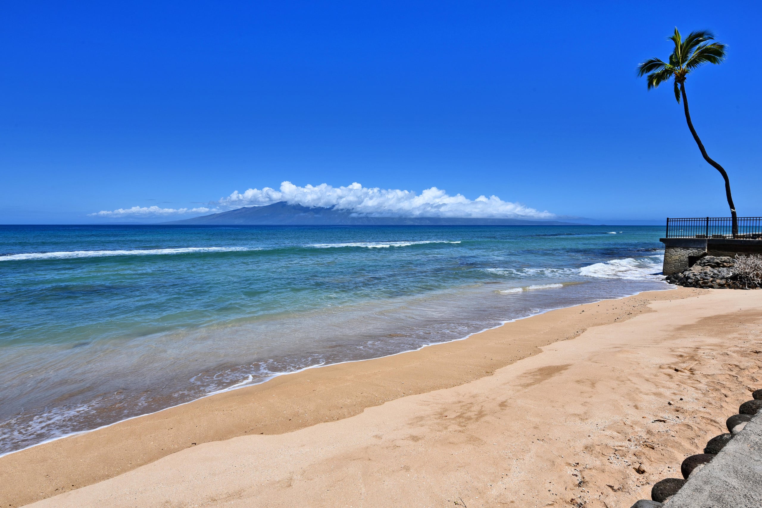 Condo in Lahaina · ★5.0 · 2 bedrooms · 4 beds · 2 shared baths - Image 48