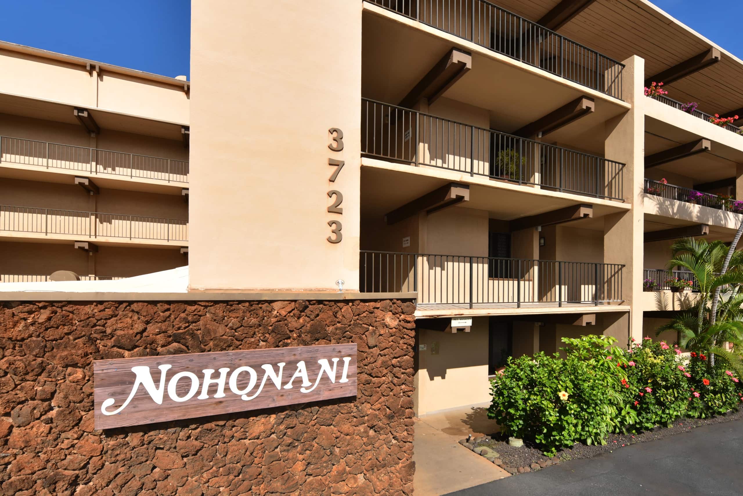 Condo in Lahaina · ★5.0 · 2 bedrooms · 4 beds · 2 shared baths - Image 55
