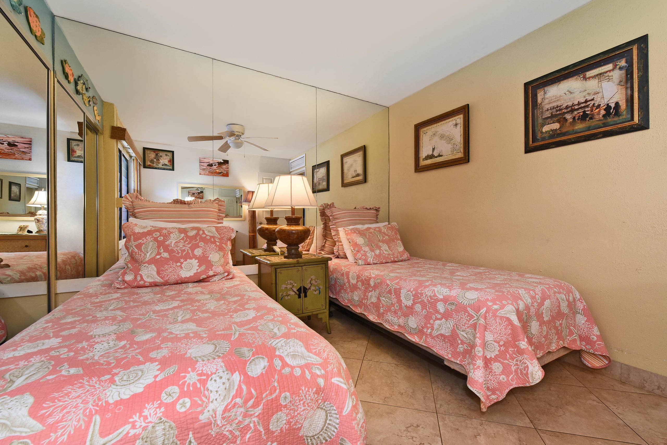 Condo in Lahaina · ★5.0 · 2 bedrooms · 4 beds · 2 shared baths - Image 21