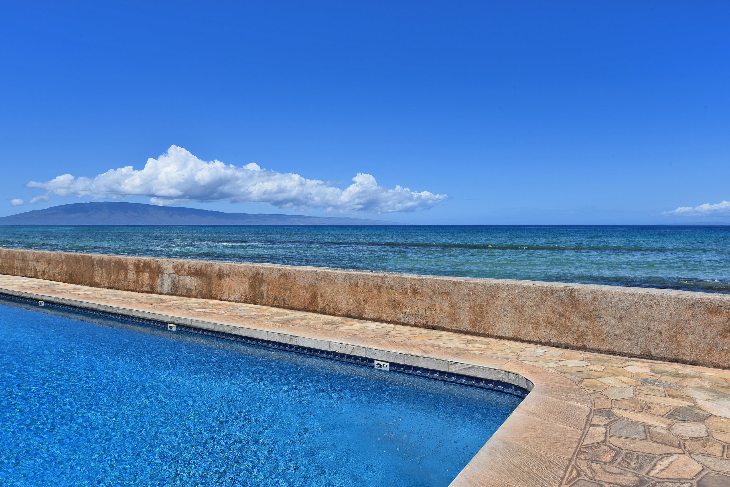 Condo in Lahaina · ★5.0 · 2 bedrooms · 4 beds · 2 shared baths - Image 43