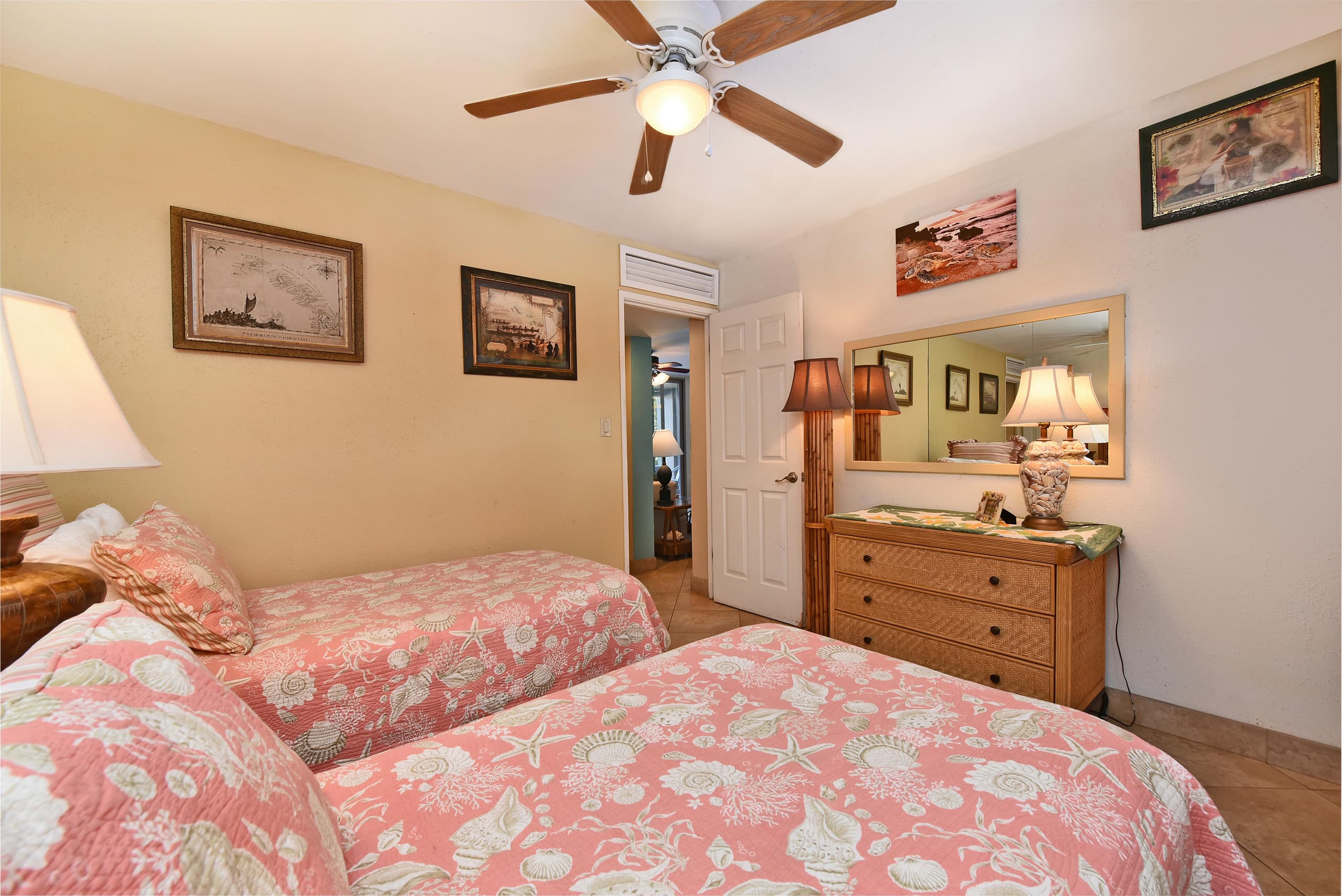 Condo in Lahaina · ★5.0 · 2 bedrooms · 4 beds · 2 shared baths - Image 22