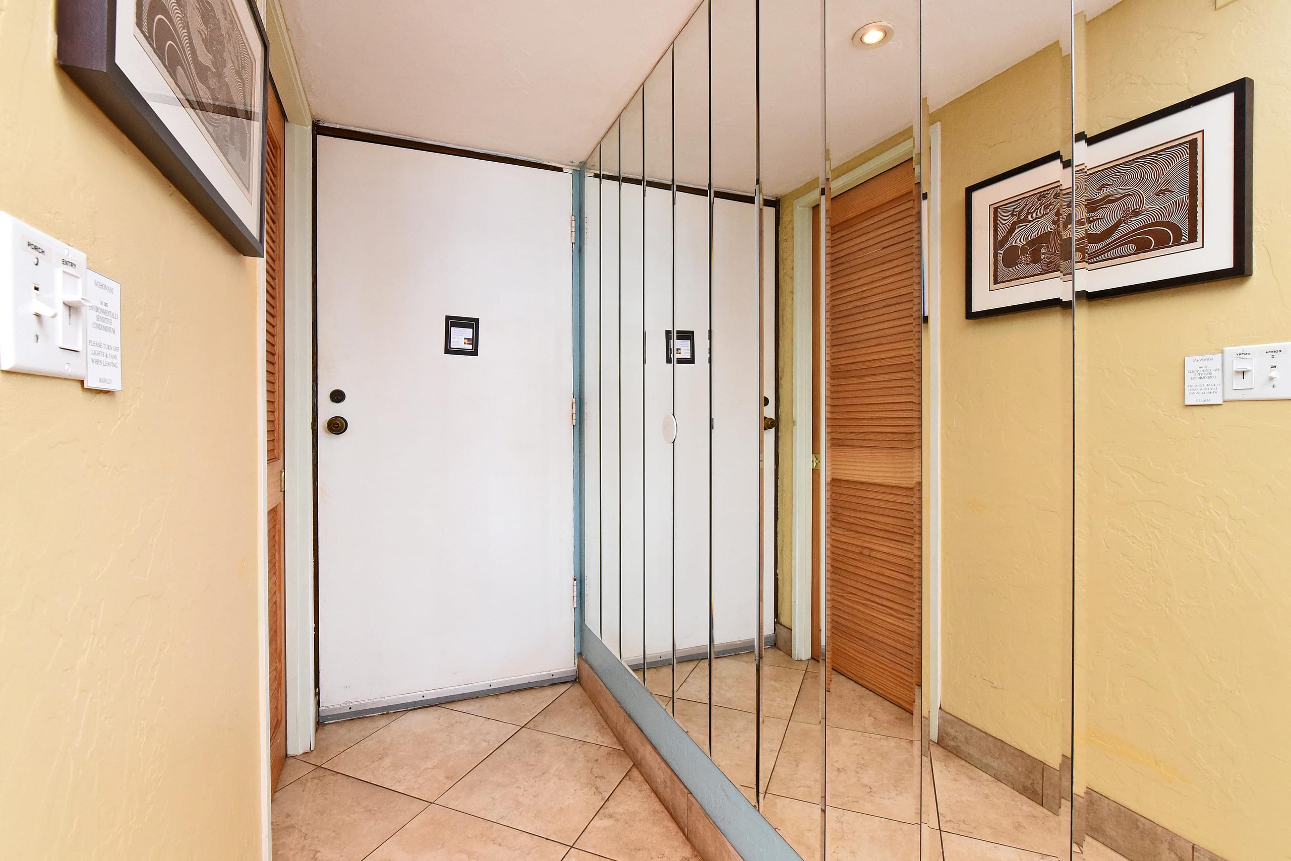Condo in Lahaina · ★5.0 · 2 bedrooms · 4 beds · 2 shared baths - Image 12