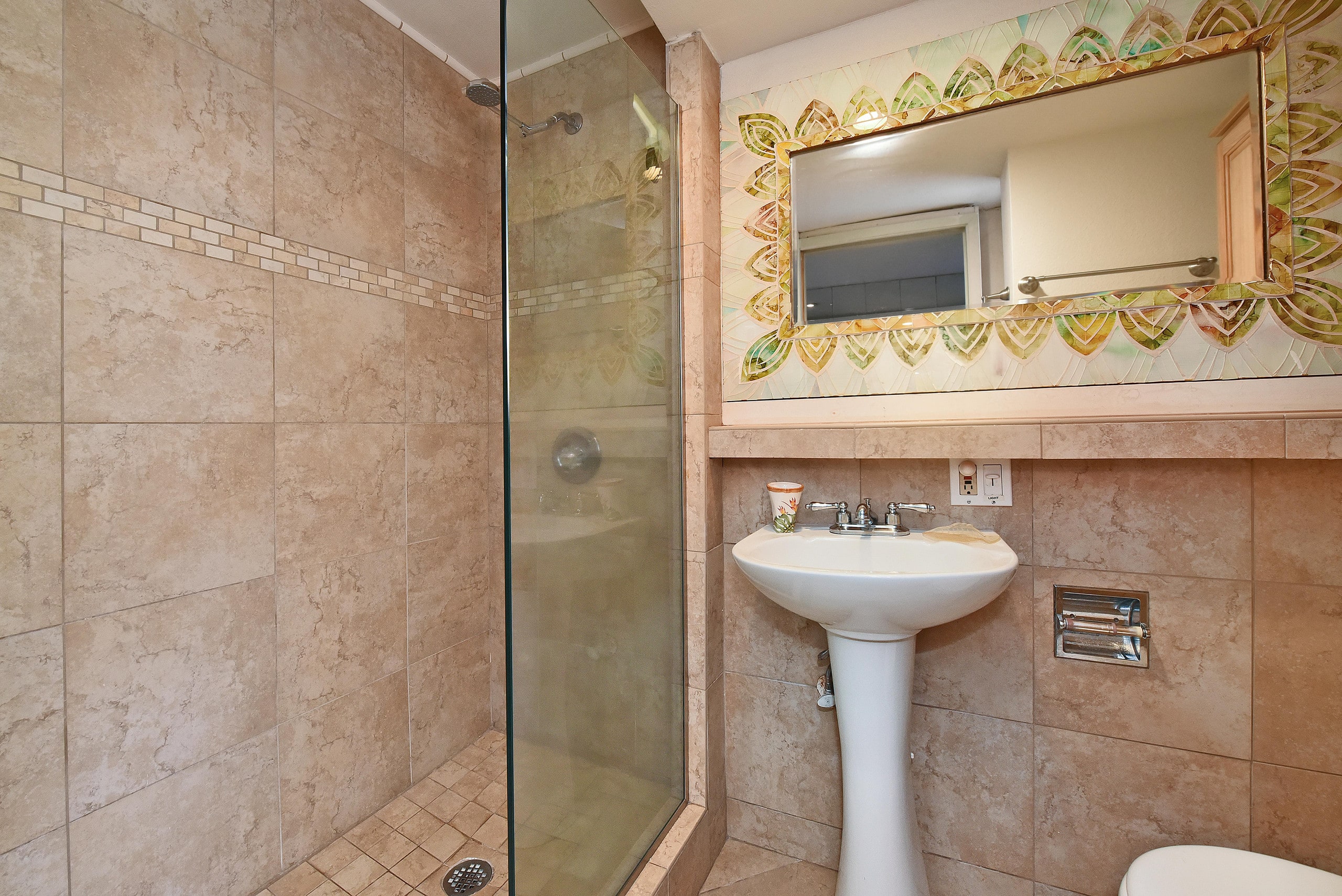 Condo in Lahaina · ★5.0 · 2 bedrooms · 4 beds · 2 shared baths - Image 24