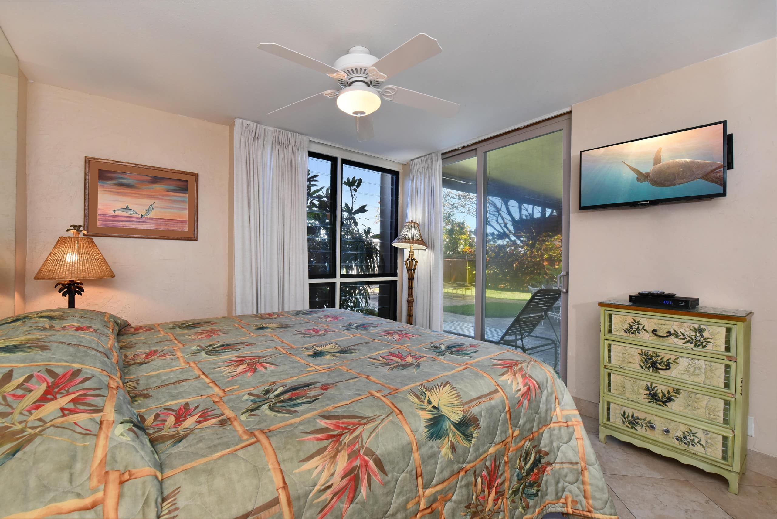 Condo in Lahaina · ★5.0 · 2 bedrooms · 4 beds · 2 shared baths - Image 16
