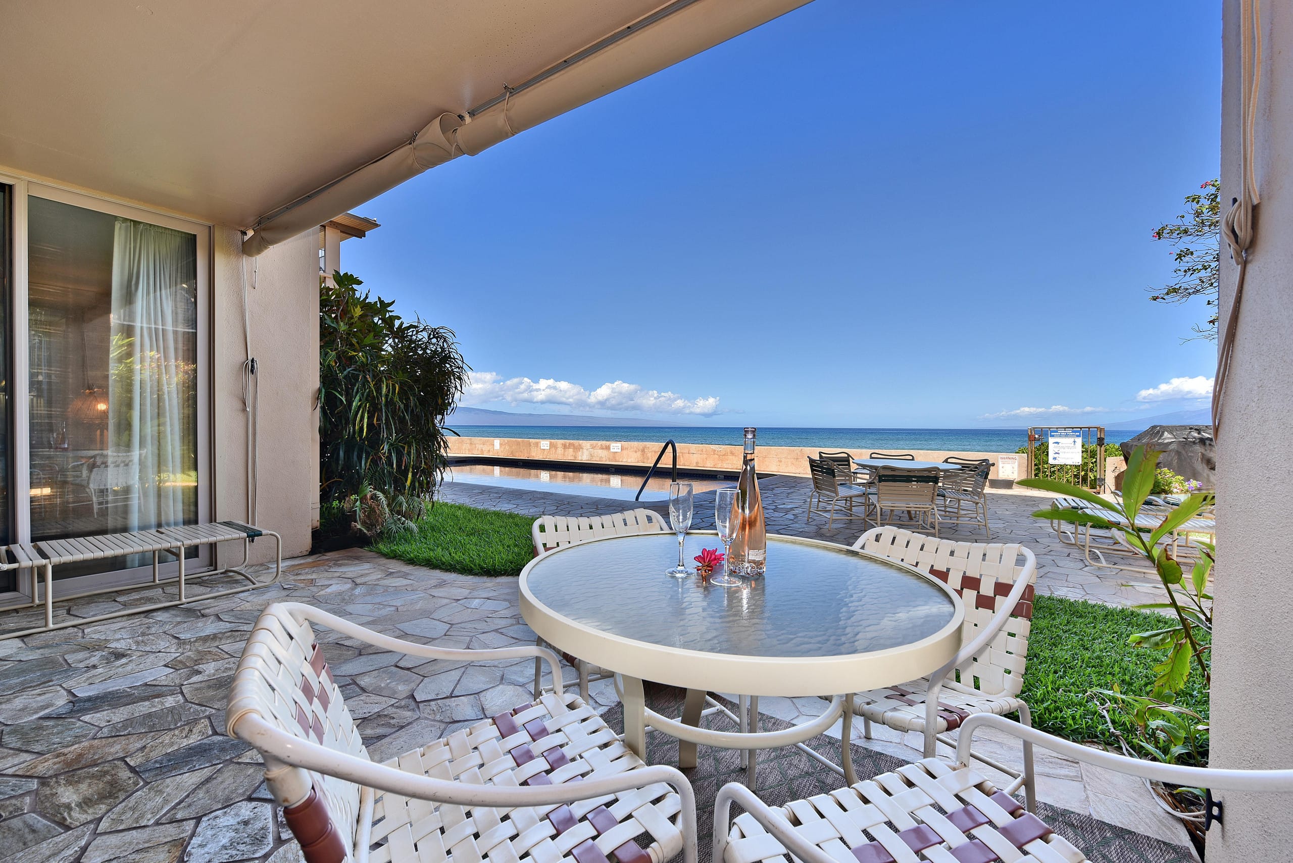 Condo in Lahaina · ★5.0 · 2 bedrooms · 4 beds · 2 shared baths - Image 30