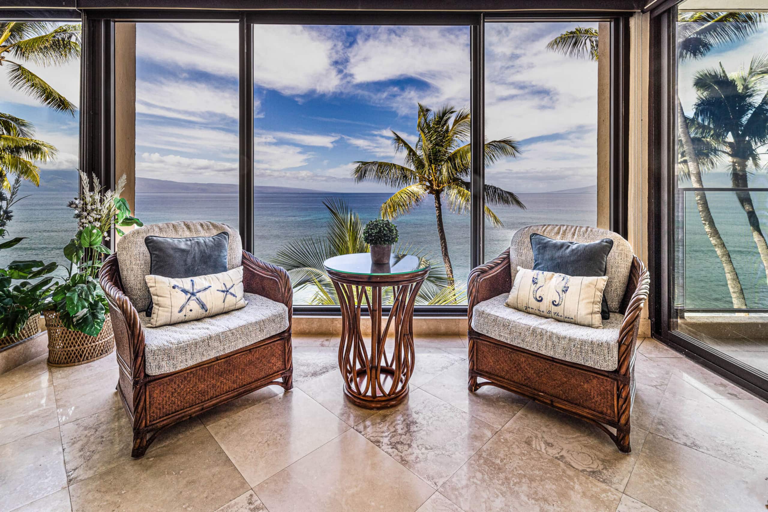 Condo in Lahaina · ★4.97 · 1 bedroom · 2 beds · 1 bath - Image 5