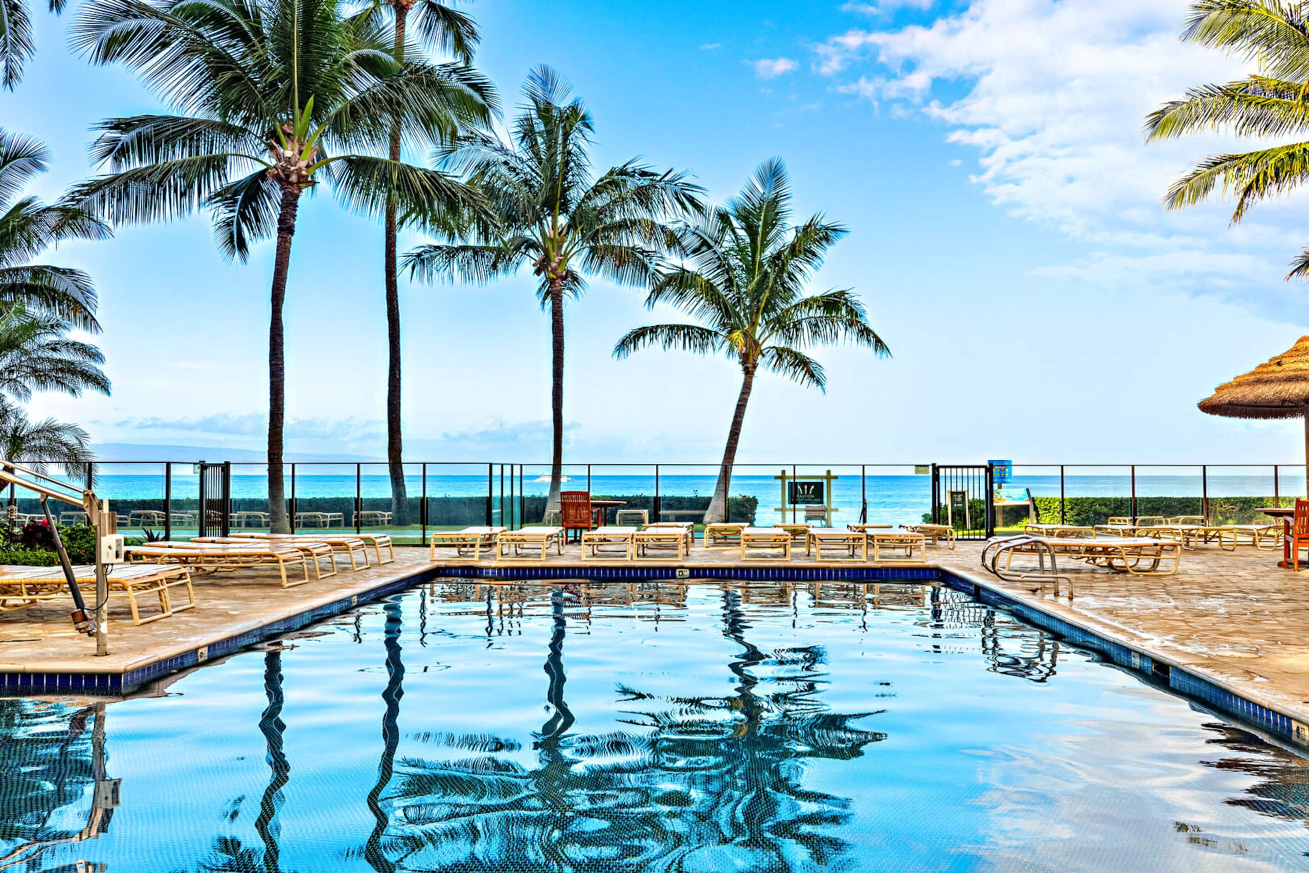 Condo in Lahaina · ★4.97 · 1 bedroom · 2 beds · 1 bath - Image 26