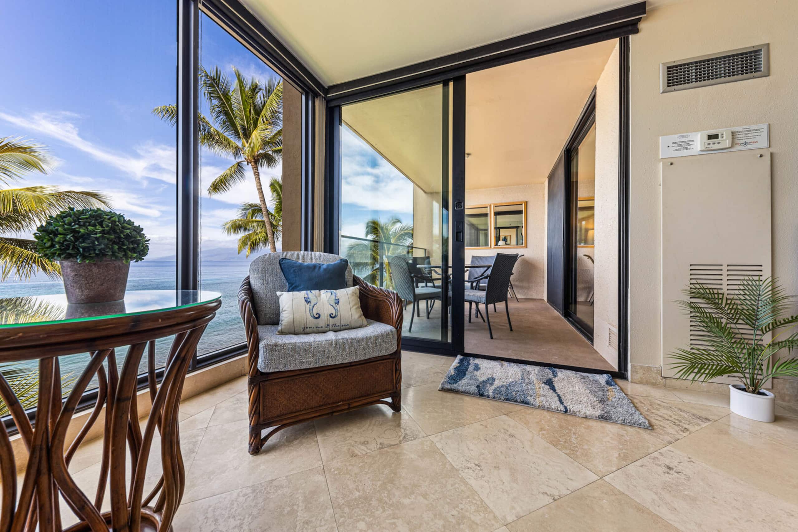 Condo in Lahaina · ★4.97 · 1 bedroom · 2 beds · 1 bath - Image 6