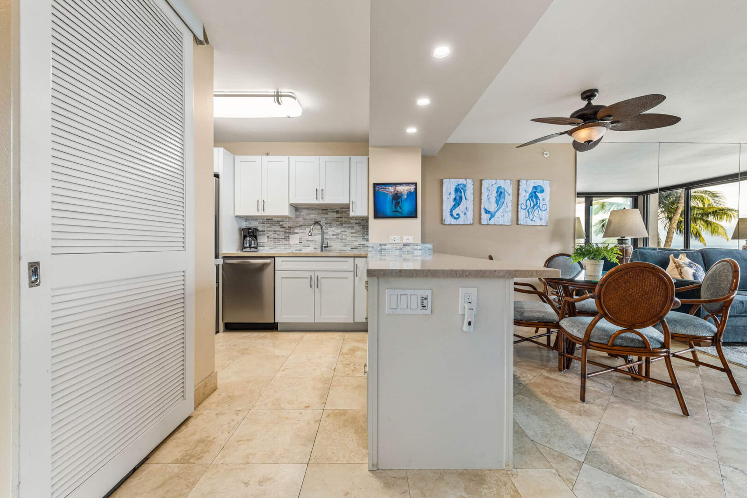 Condo in Lahaina · ★4.97 · 1 bedroom · 2 beds · 1 bath - Image 14