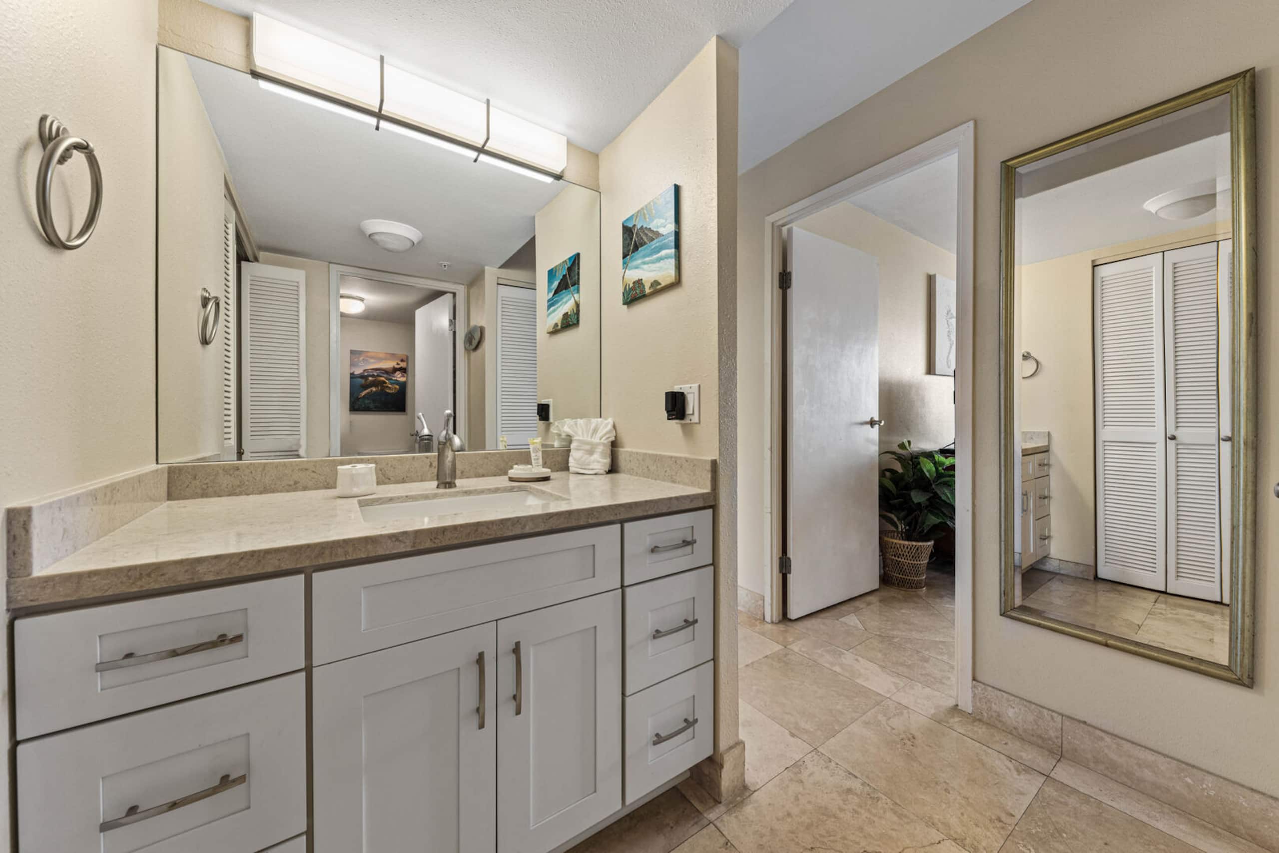 Condo in Lahaina · ★4.97 · 1 bedroom · 2 beds · 1 bath - Image 21
