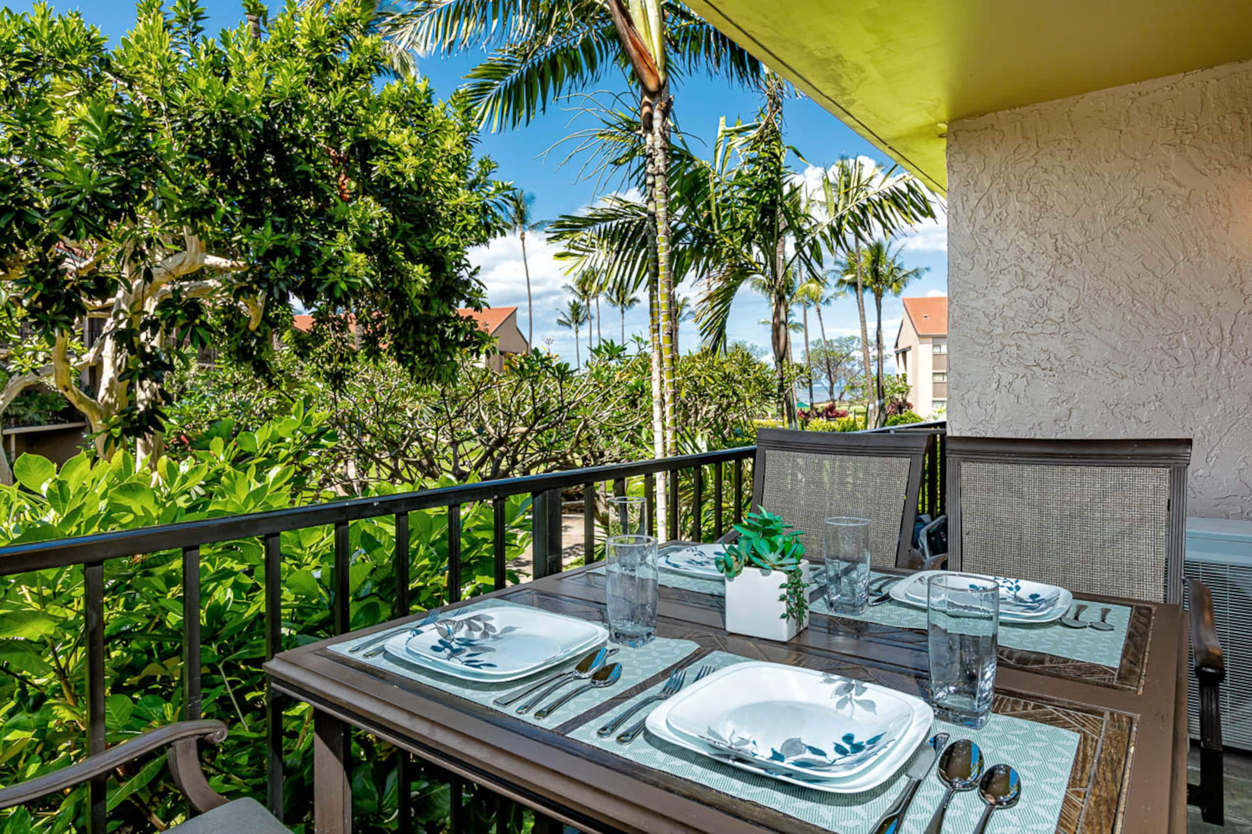 Condo in Kihei · ★5.0 · 2 bedrooms · 4 beds · 2 shared baths - Image 6