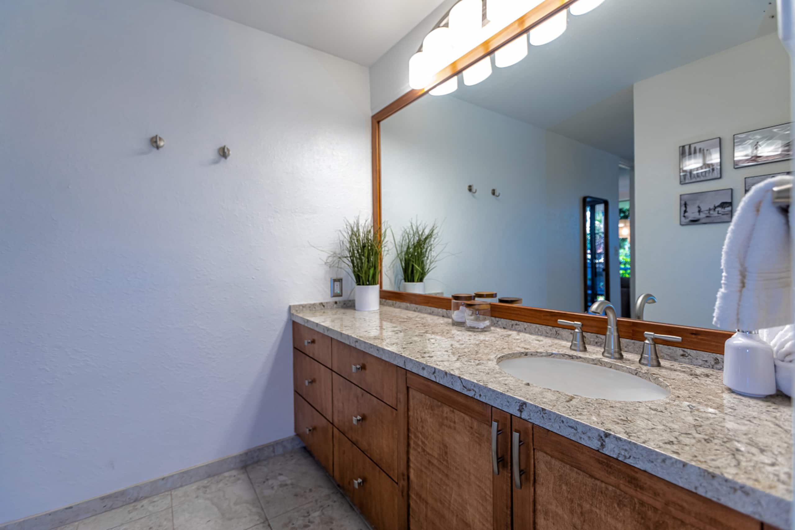 Condo in Kihei · ★5.0 · 2 bedrooms · 4 beds · 2 shared baths - Image 25