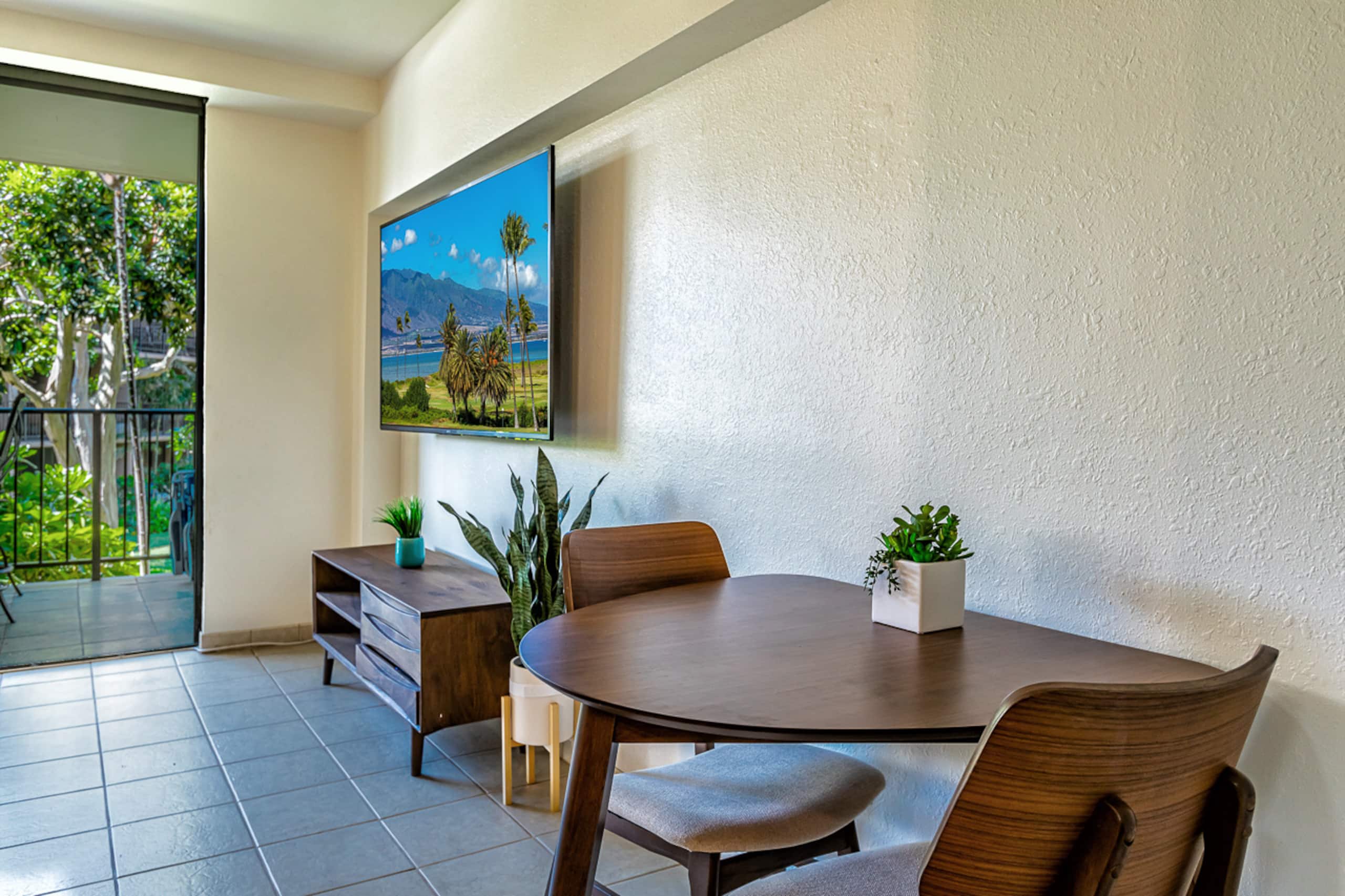 Condo in Kihei · ★5.0 · 2 bedrooms · 4 beds · 2 shared baths - Image 13