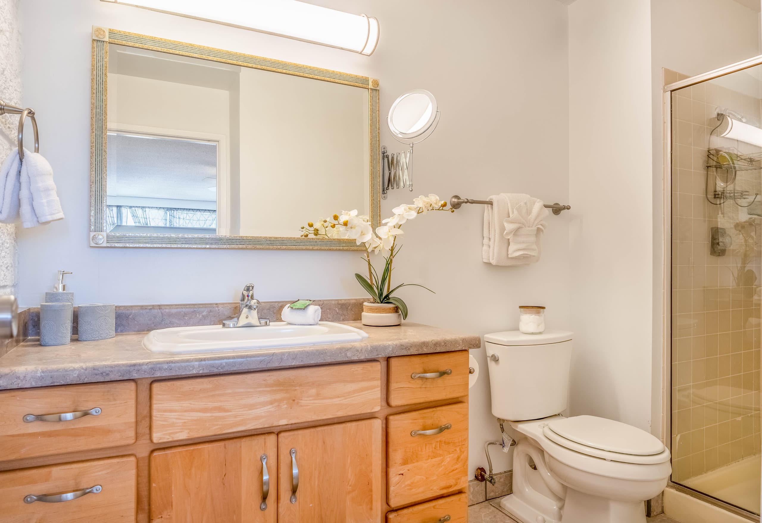 Condo in Wailuku · ★4.5 · 2 bedrooms · 3 beds · 2 shared baths - Image 22