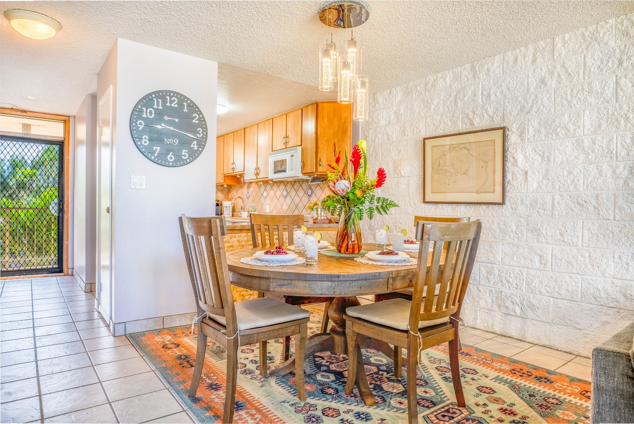 Condo in Wailuku · ★4.5 · 2 bedrooms · 3 beds · 2 shared baths - Image 10