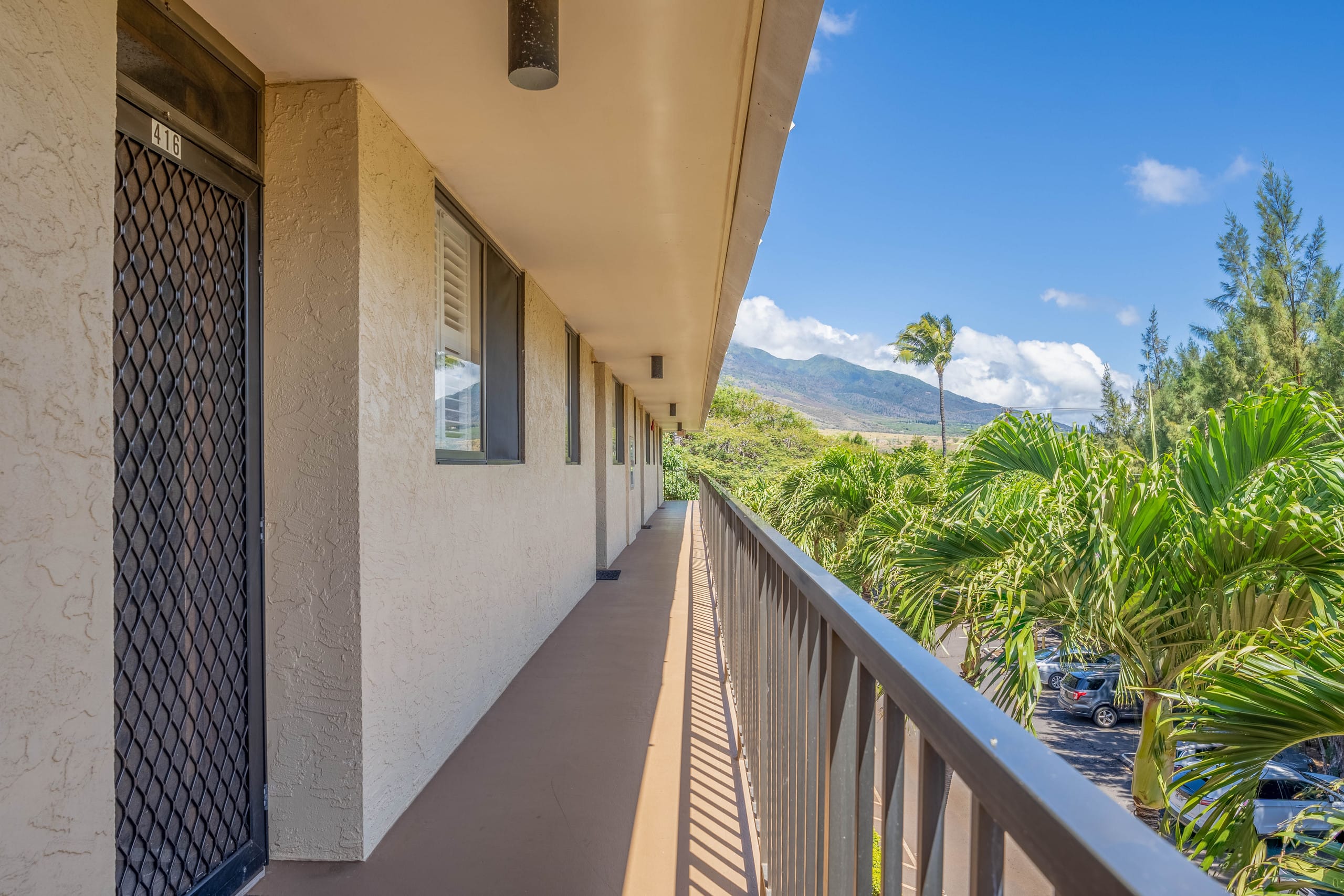 Condo in Wailuku · ★4.5 · 2 bedrooms · 3 beds · 2 shared baths - Image 32