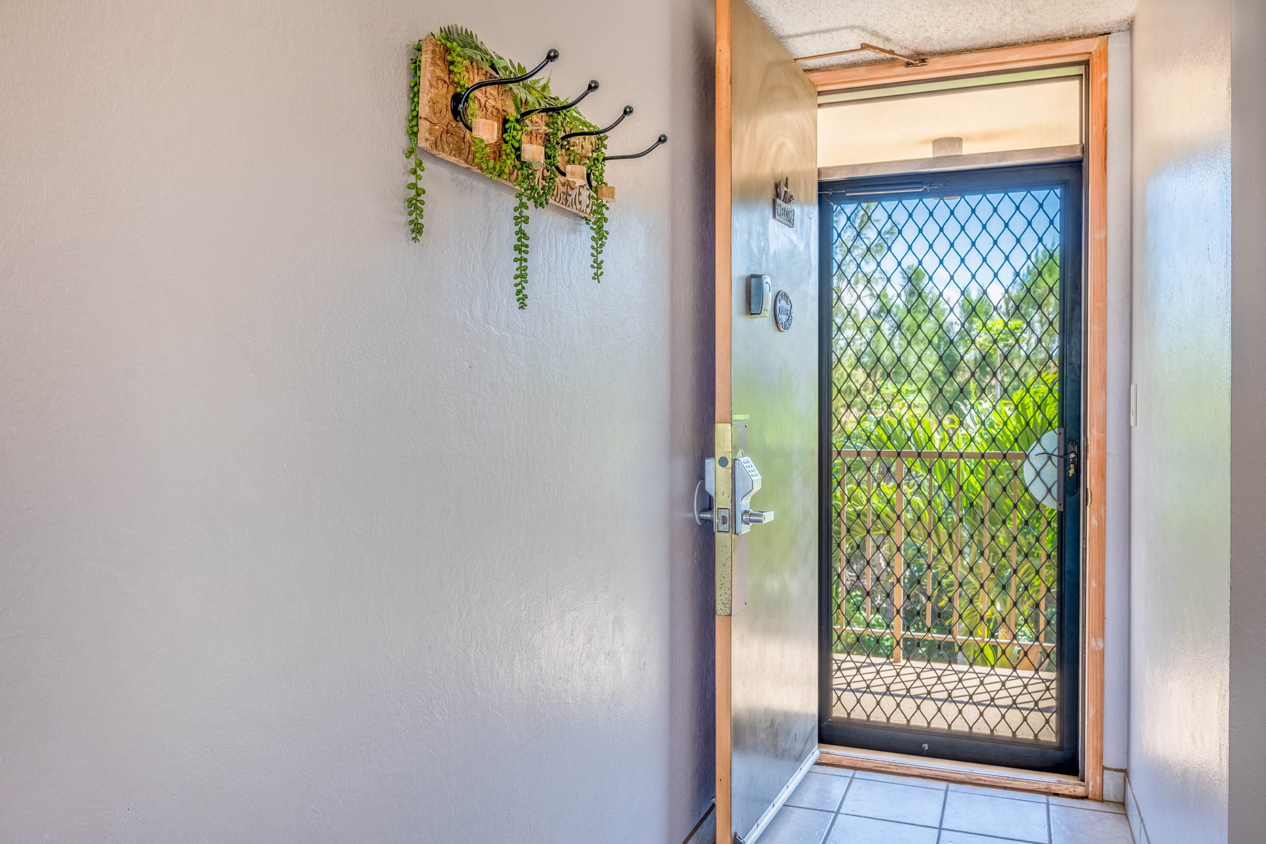 Condo in Wailuku · ★4.5 · 2 bedrooms · 3 beds · 2 shared baths - Image 30