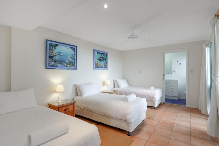 ด้านนอก