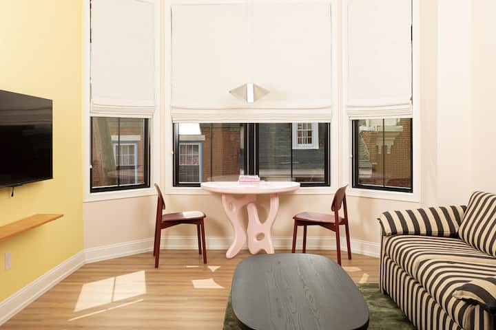 Spacious 1 Bedroom Boutique King - Queen Village - Philadelphia, PA