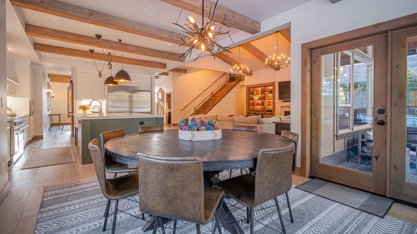 Sunriver Resort managed Airbnb listing 3