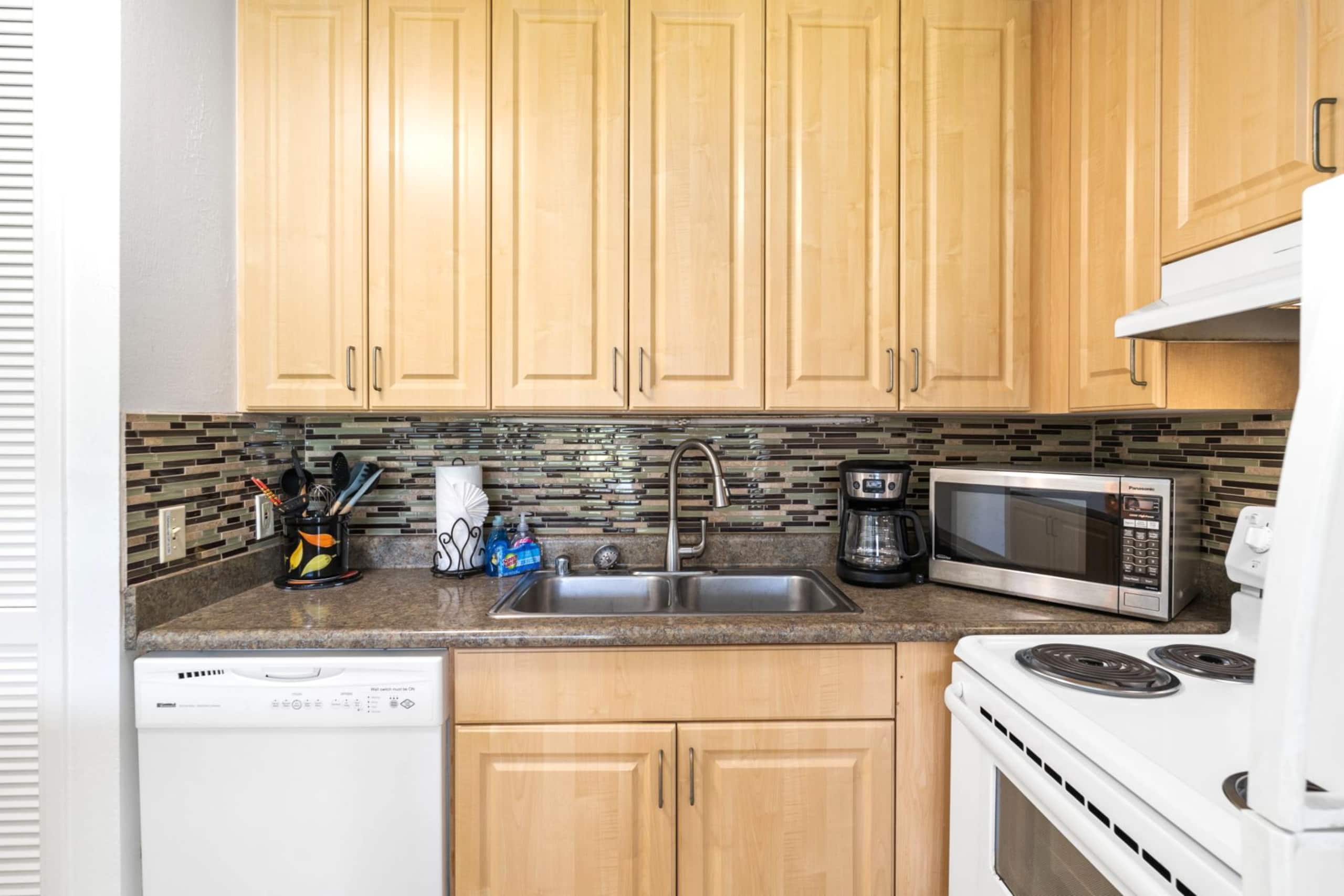 Condo in Kahuku · ★4.64 · 1 bedroom · 2 beds · 1 private bath - Image 7