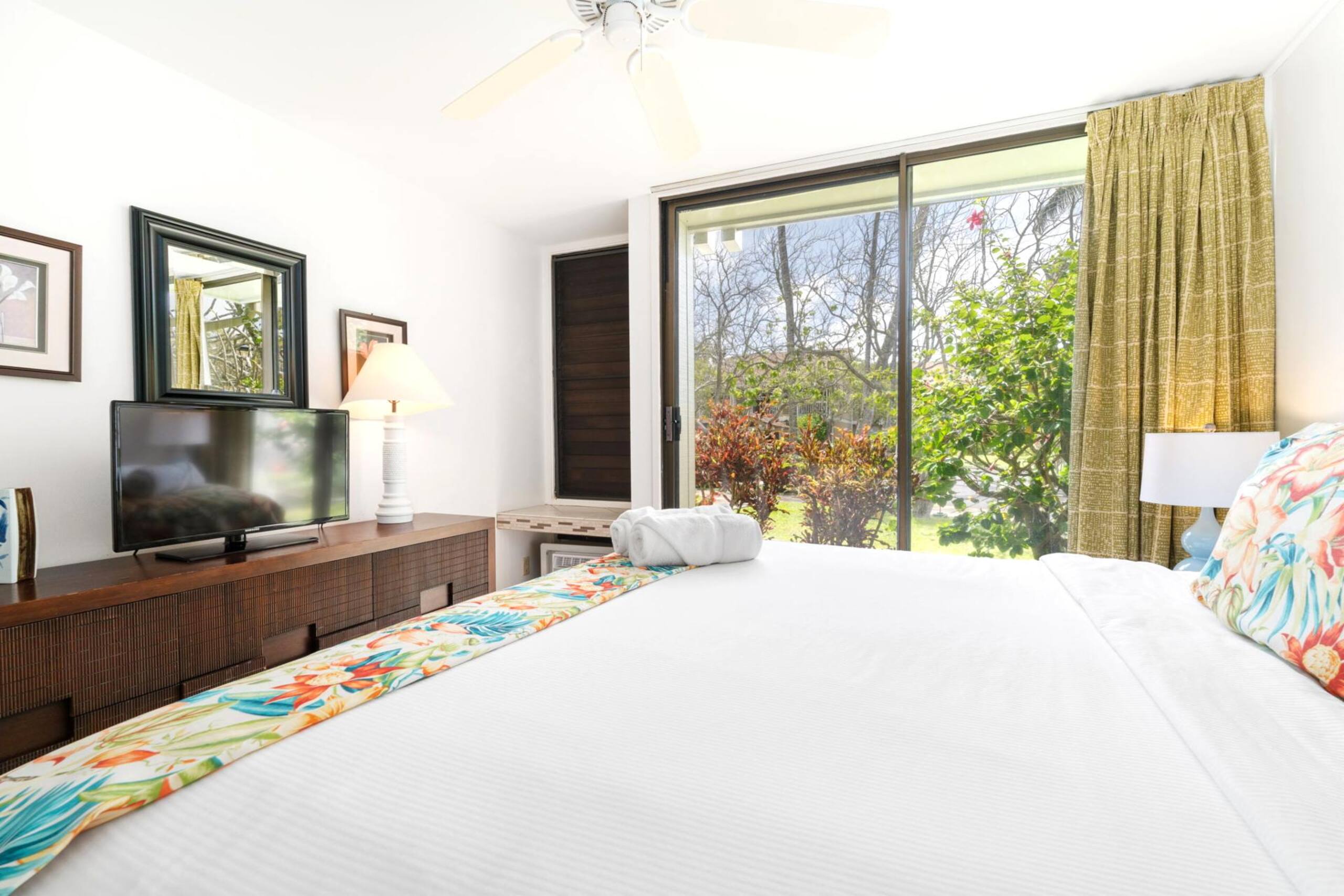 Condo in Kahuku · ★4.64 · 1 bedroom · 2 beds · 1 private bath - Image 17