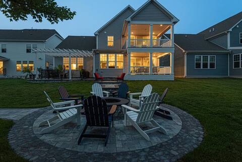New Home w Boat Dock, 5 Bedrooms/ 4 Full Baths