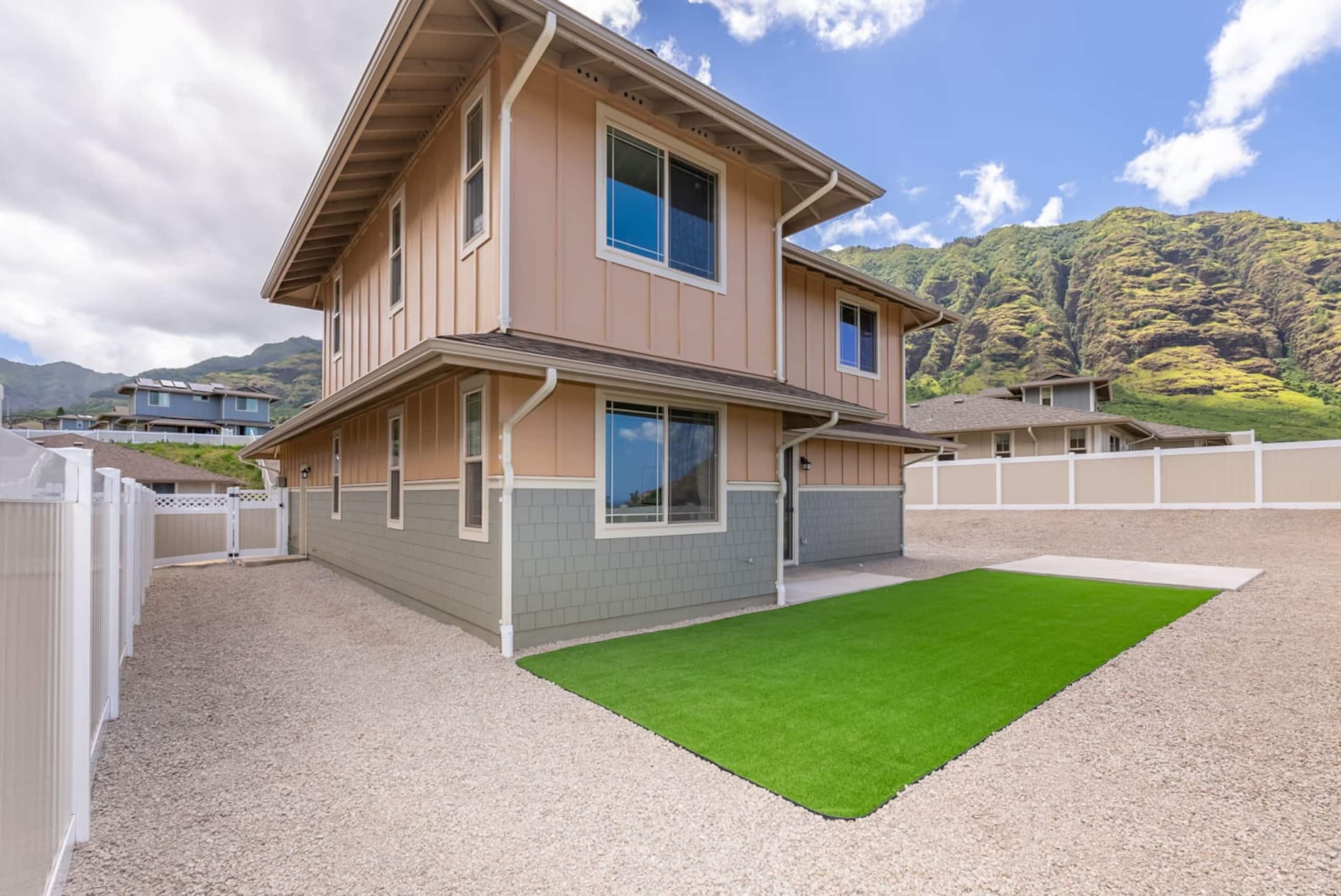 Home in Waianae · ★4.88 · 4 bedrooms · 5 beds · 3.5 private baths - Image 40