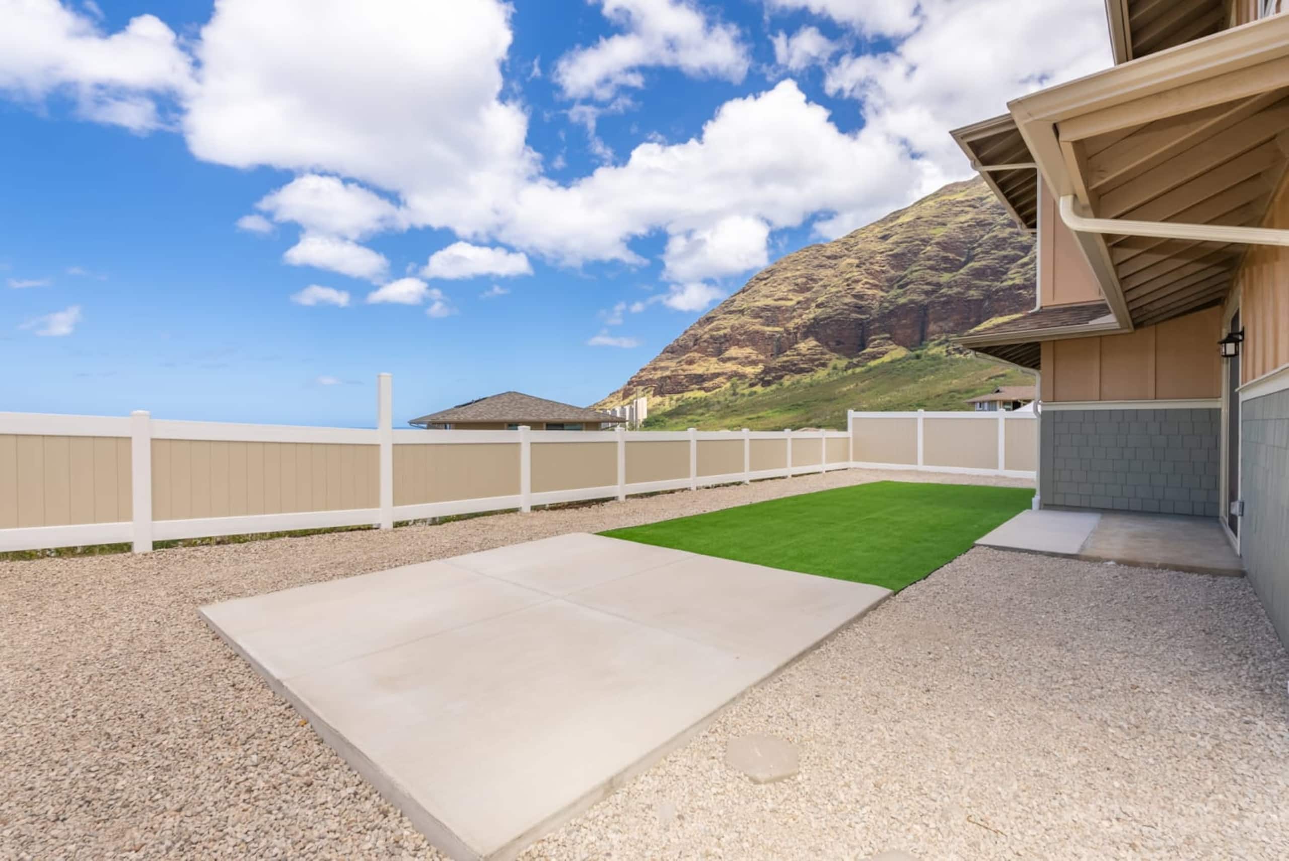 Home in Waianae · ★4.88 · 4 bedrooms · 5 beds · 3.5 private baths - Image 42