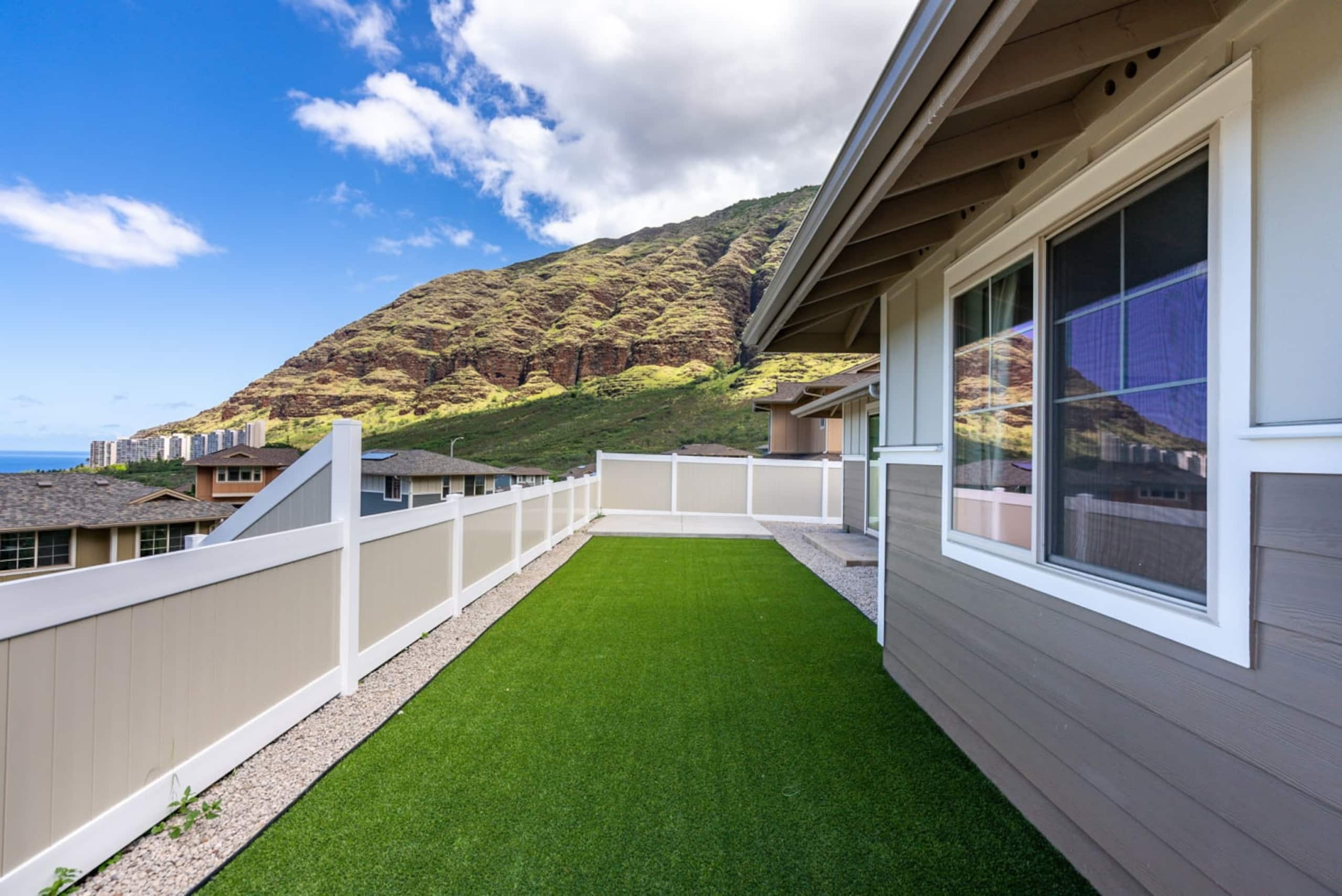 Home in Waianae · ★4.87 · 3 bedrooms · 4 beds · 2 private baths - Image 35