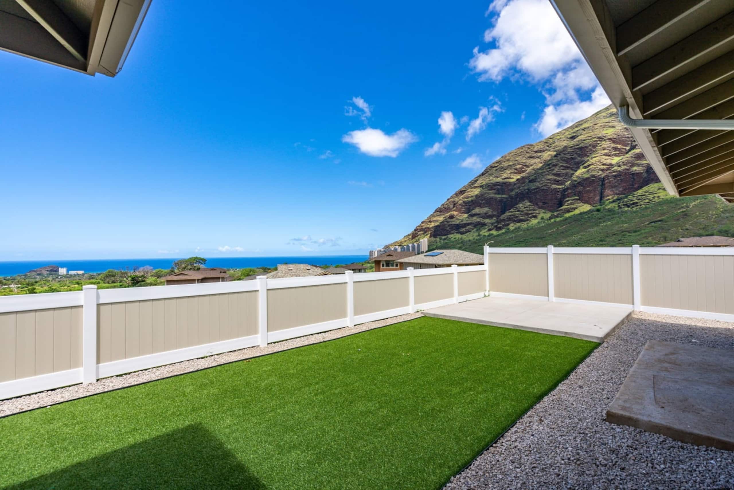 Home in Waianae · ★4.87 · 3 bedrooms · 4 beds · 2 private baths - Image 36