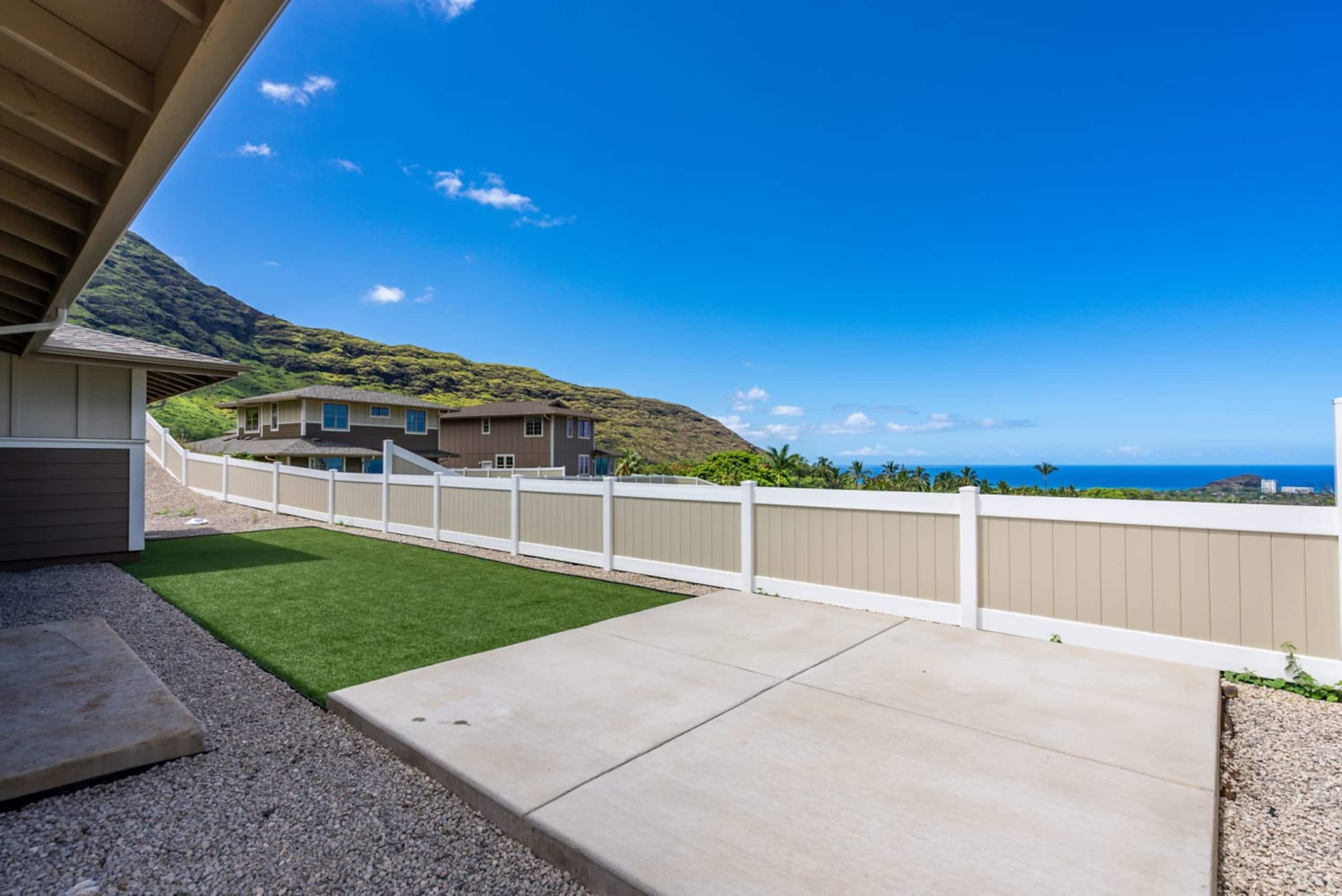 Home in Waianae · ★4.87 · 3 bedrooms · 4 beds · 2 private baths - Image 37