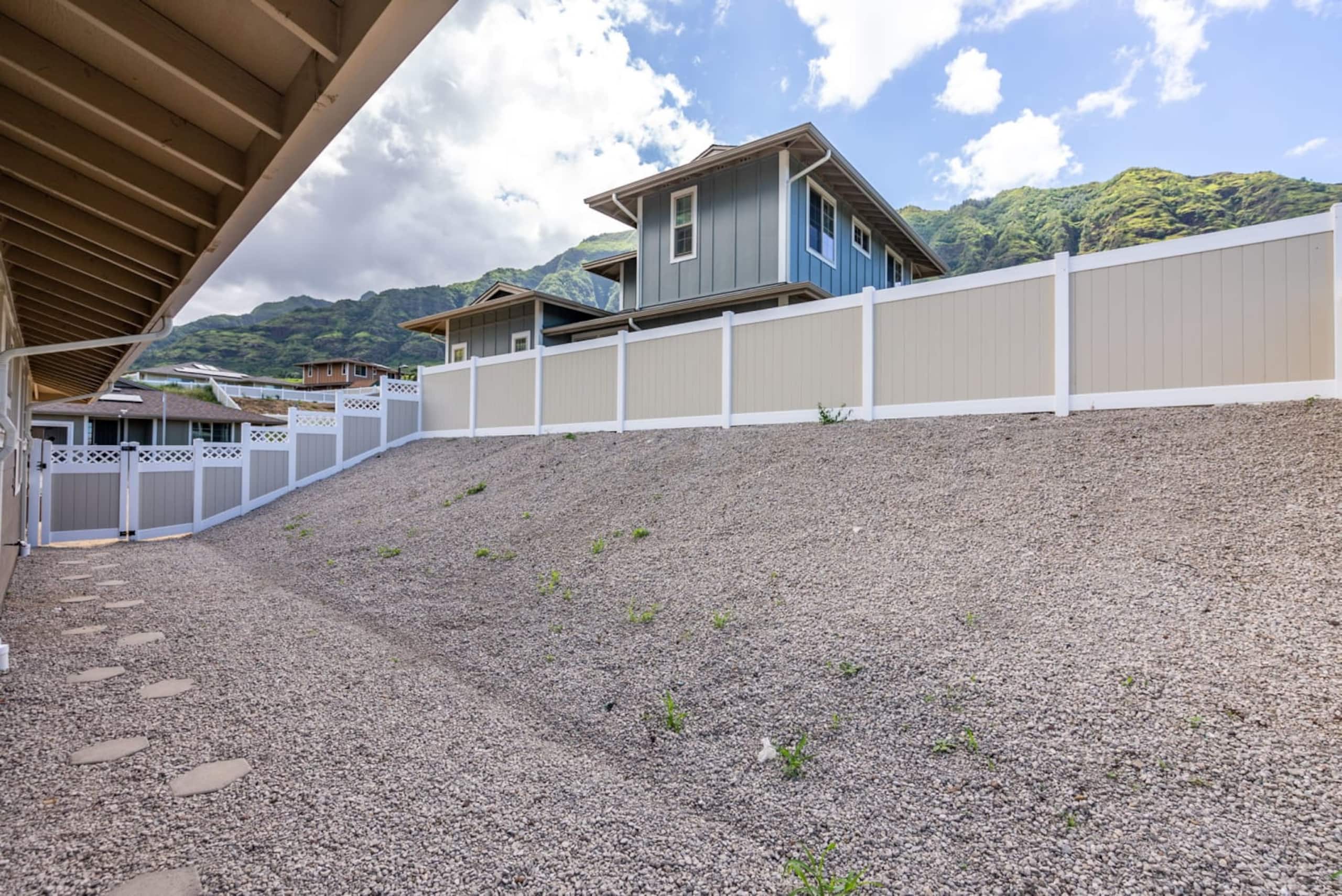Home in Waianae · ★4.87 · 3 bedrooms · 4 beds · 2 private baths - Image 42