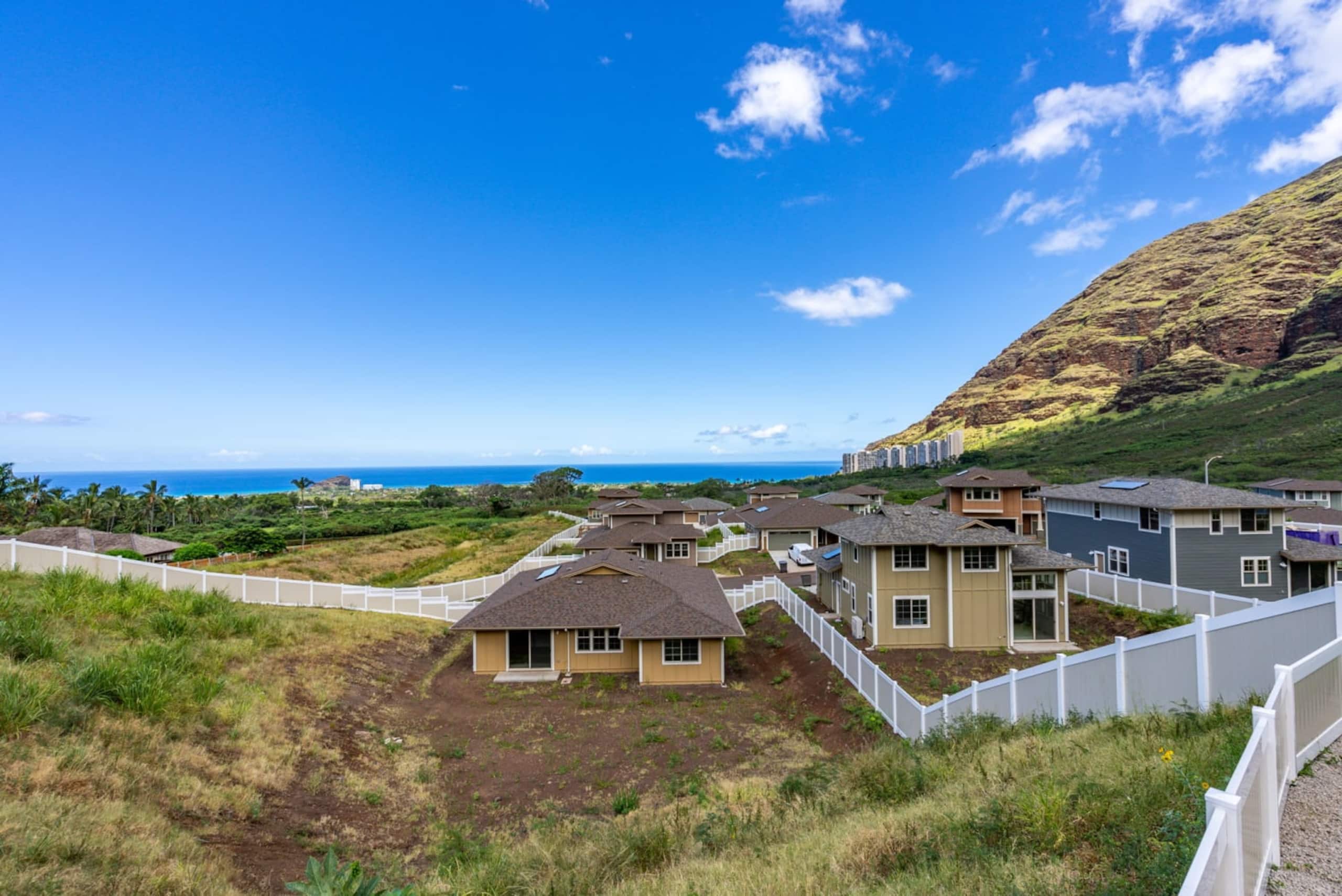 Home in Waianae · ★4.87 · 3 bedrooms · 4 beds · 2 private baths - Image 47