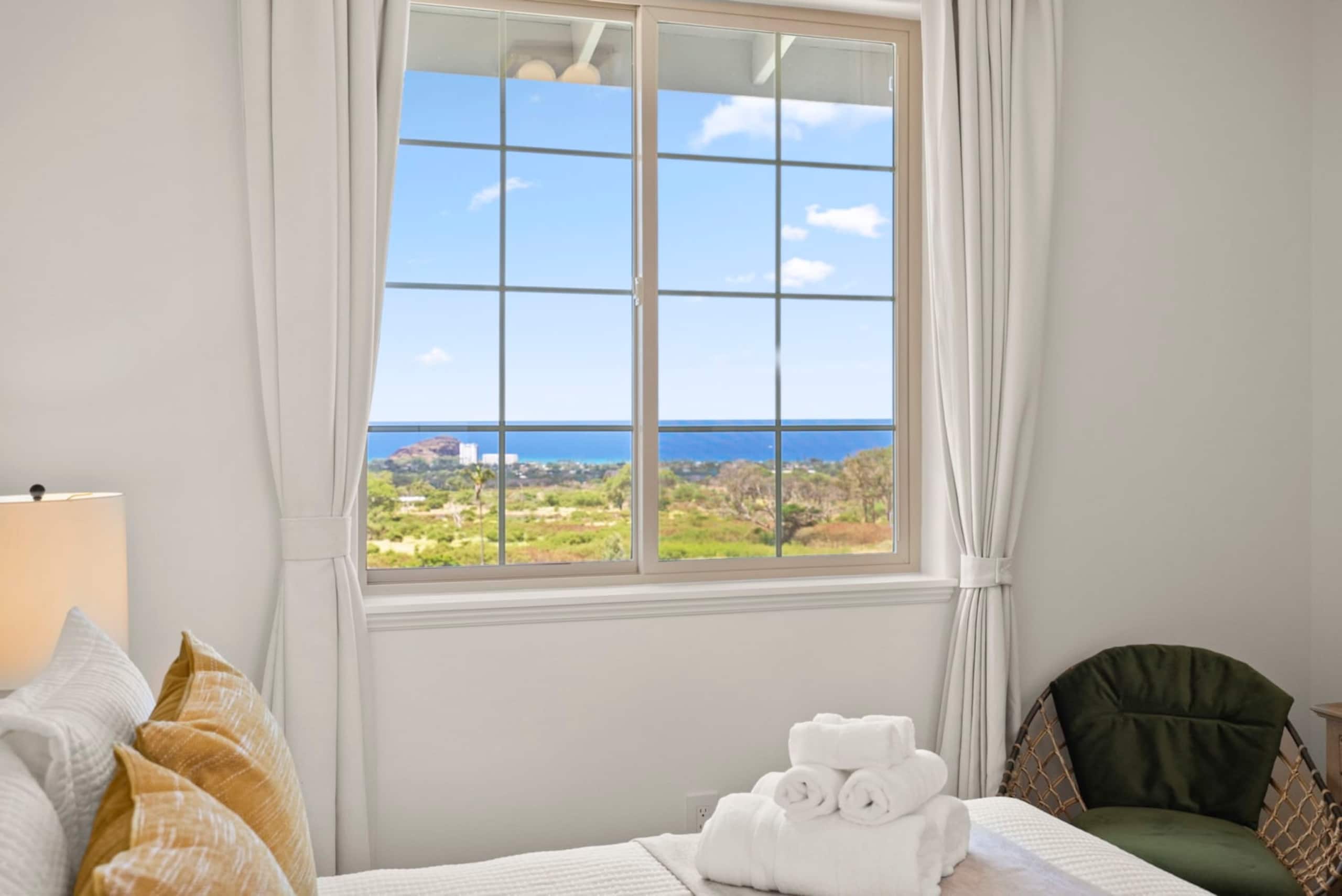 Home in Waianae · ★4.84 · 4 bedrooms · 5 beds · 2.5 private baths - Image 8