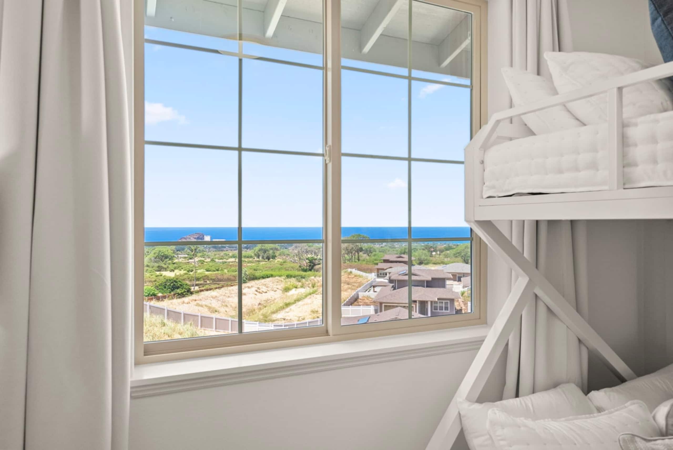 Home in Waianae · ★4.84 · 4 bedrooms · 5 beds · 2.5 private baths - Image 36
