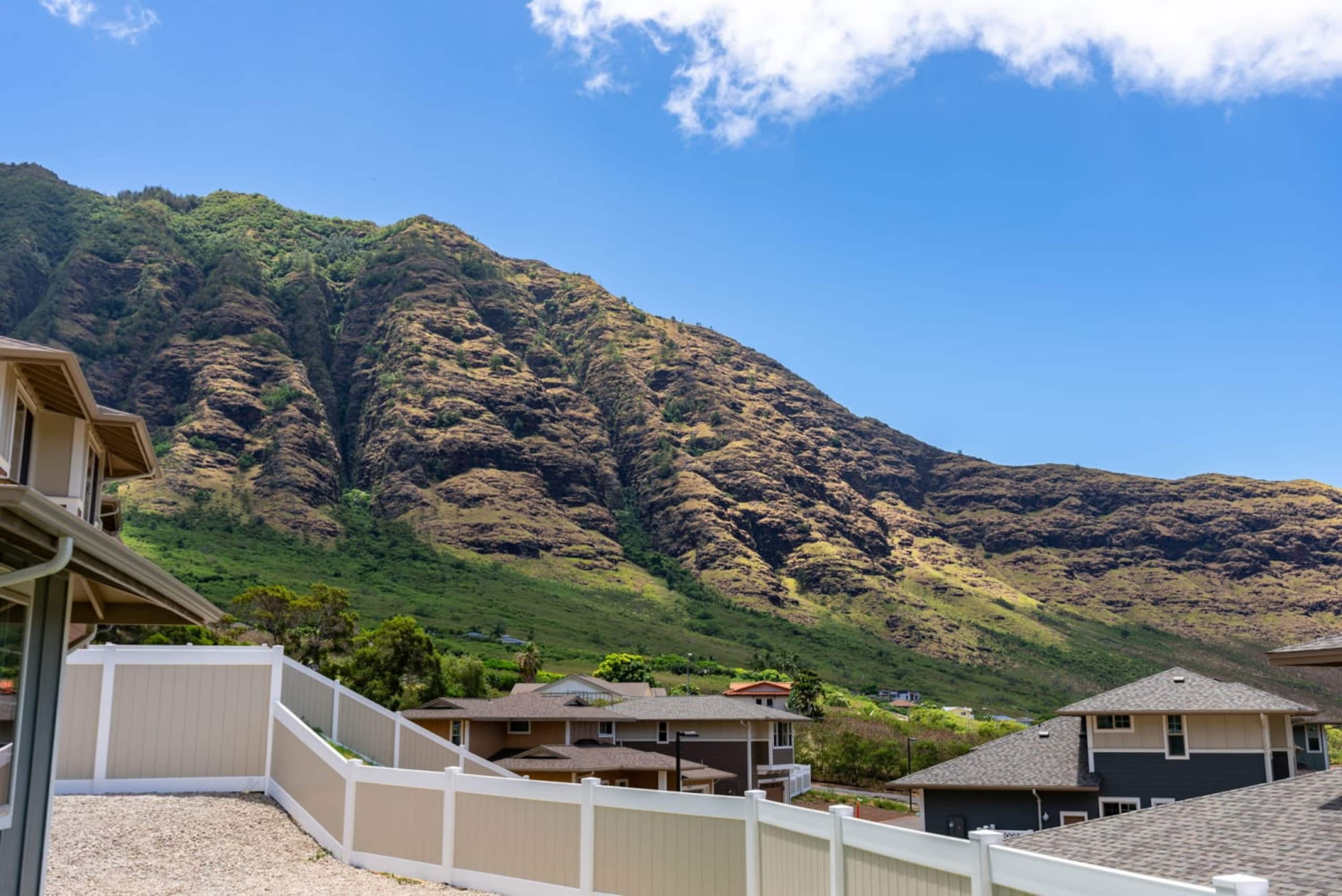 Home in Waianae · ★4.84 · 4 bedrooms · 5 beds · 2.5 private baths - Image 47