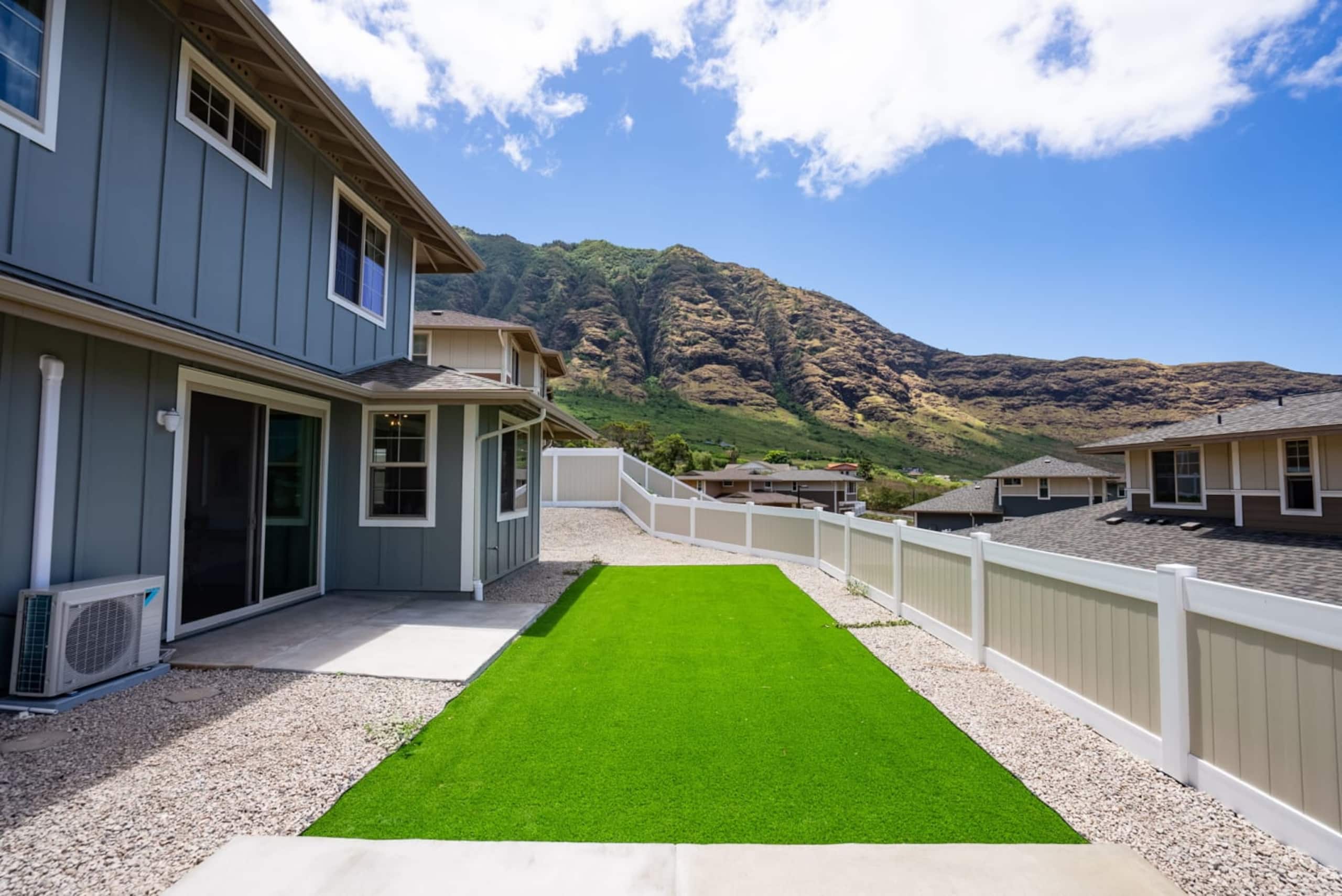 Home in Waianae · ★4.84 · 4 bedrooms · 5 beds · 2.5 private baths - Image 46