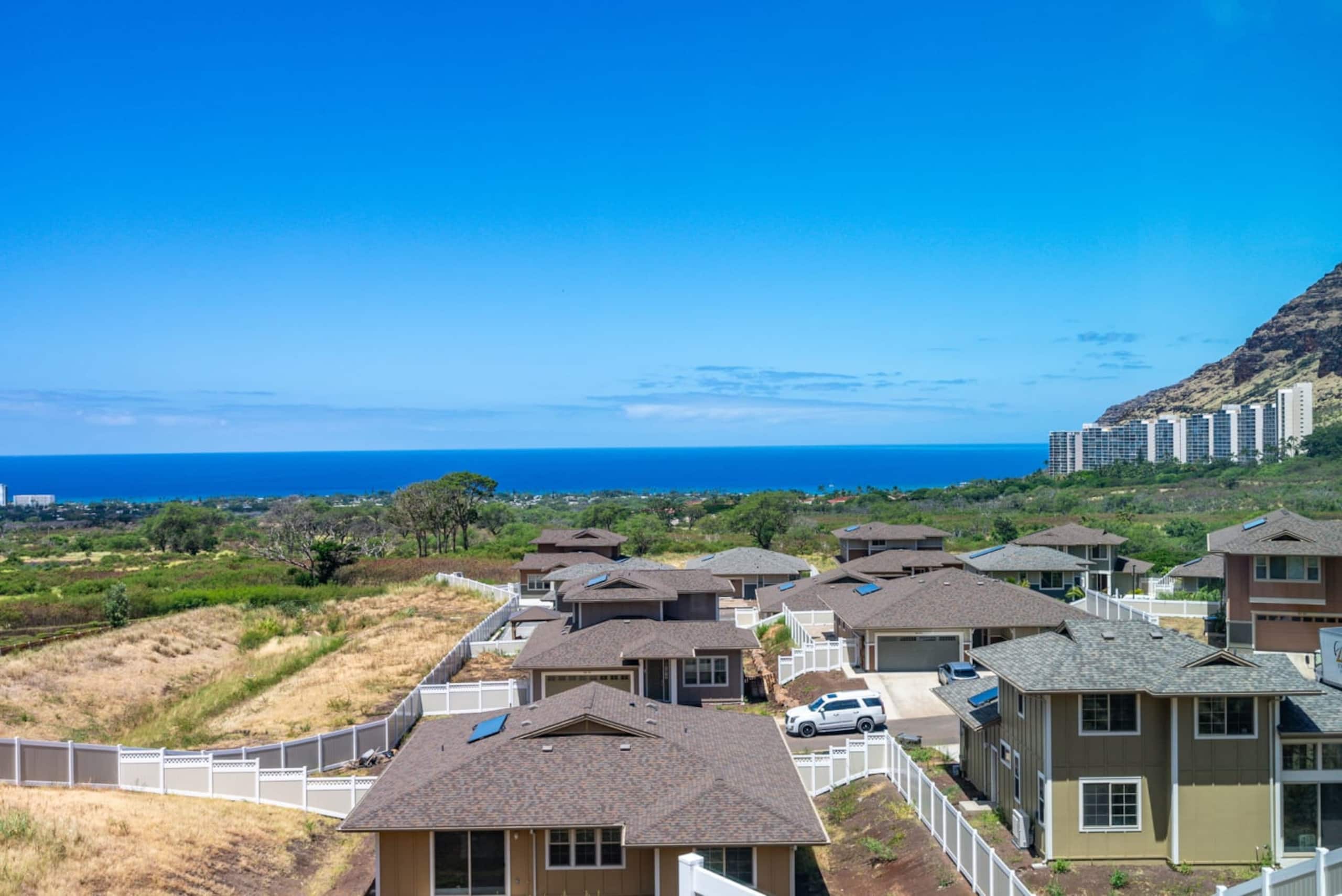 Home in Waianae · ★4.84 · 4 bedrooms · 5 beds · 2.5 private baths - Image 57