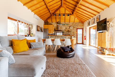 Casa do Sol · Pool & Sauna · Sleeps 6