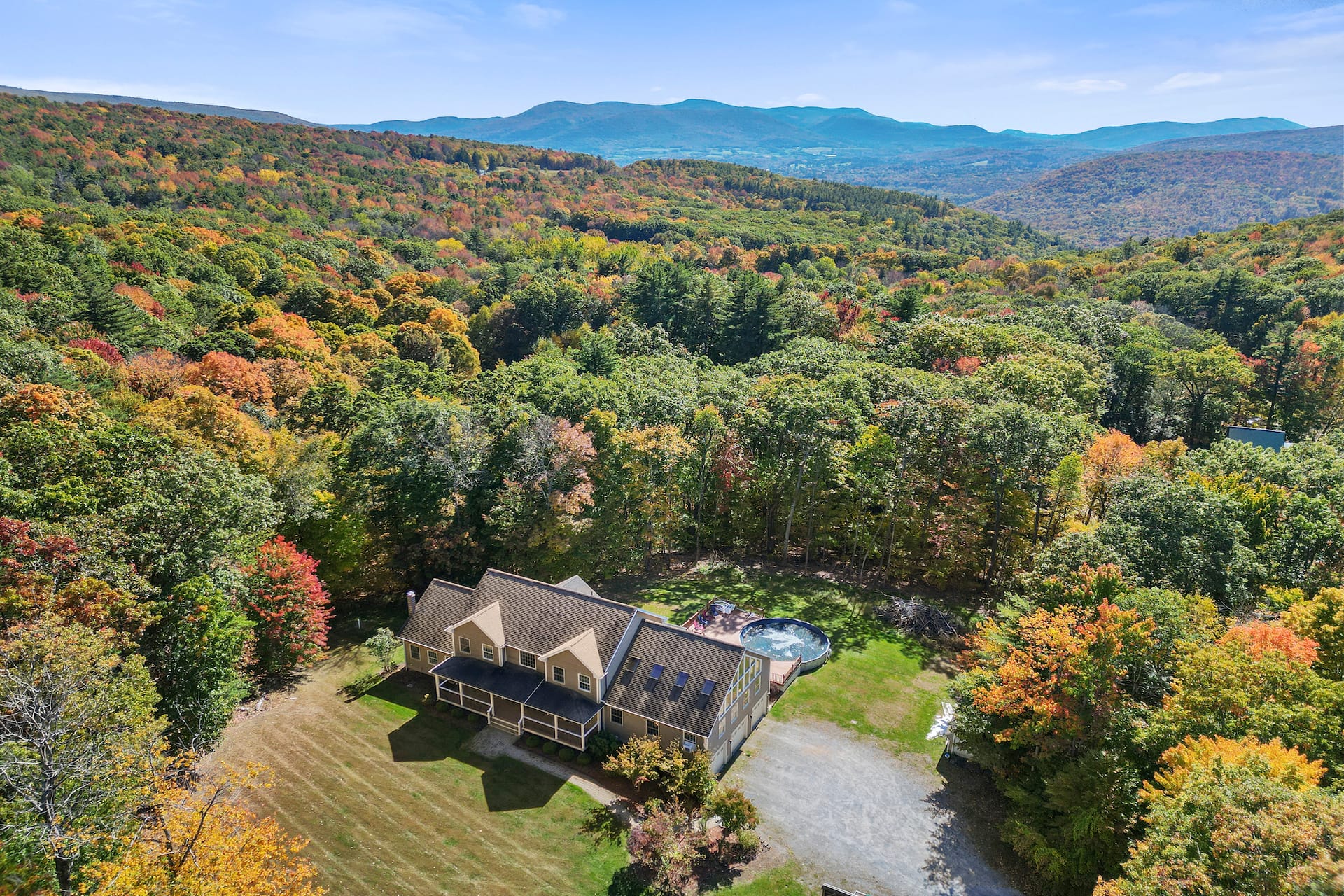 Vermont Vacation Villa—Grapevine Getaway