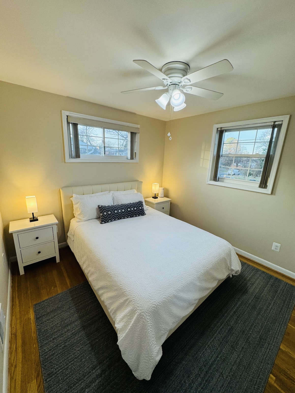 Dhoma e dytë e gjumit - Krevati dopio "queen"