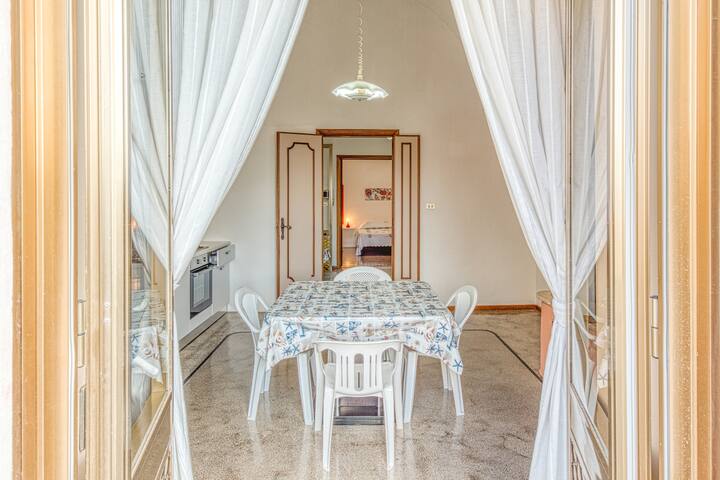 Cod 278 al centro del paese gallery image 5