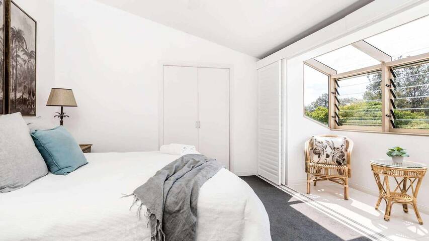 Byron Bay Luxury Homes Palms Penthouse gallery image 5