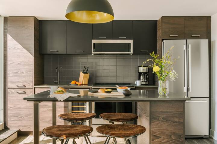 Sonder at Artesa | 2BR Apartment w/ Balcony gallery image 4